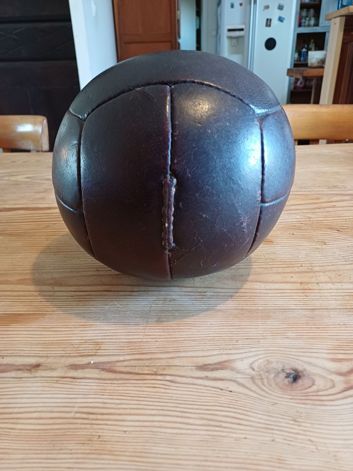 Old Leather Football, 1930s, Vintage photo vintage