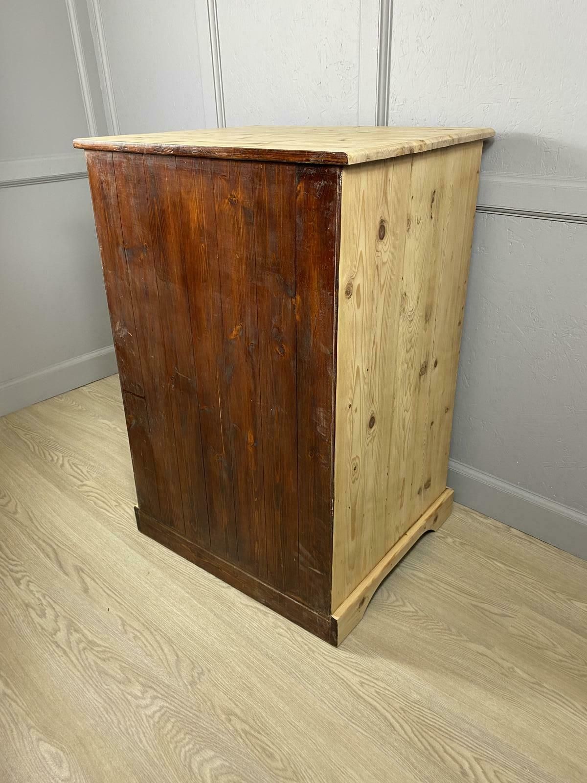 Pine Chest Of Drawers, 1970s, Vintage photo vintage