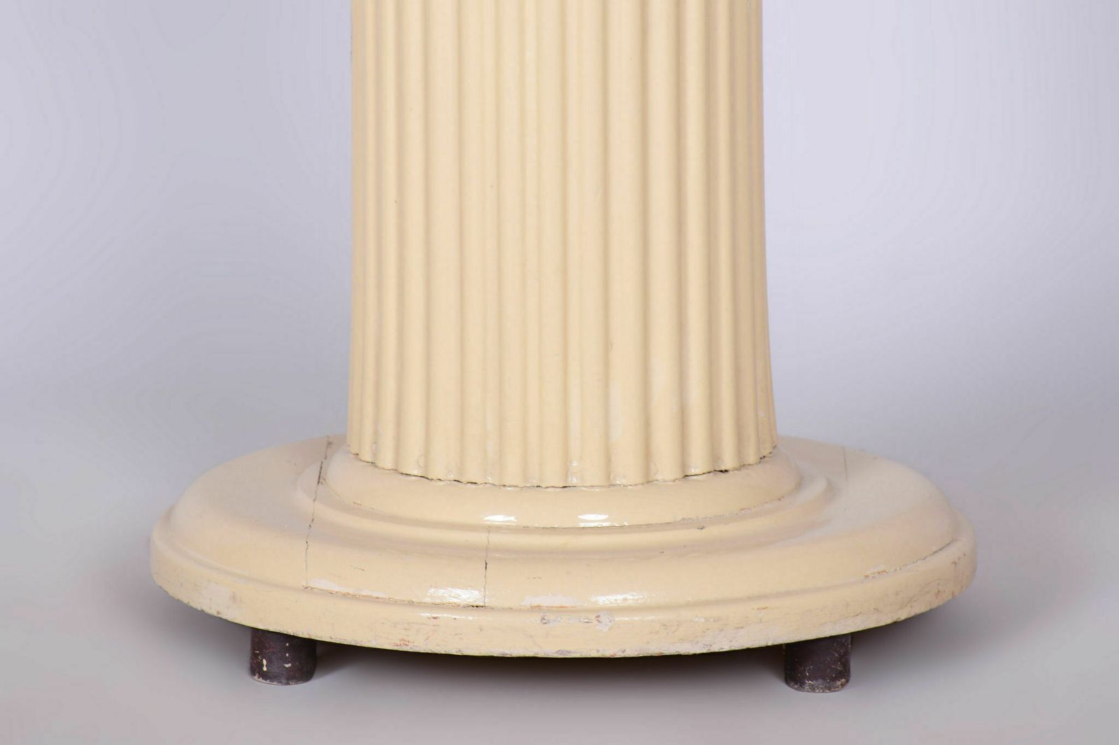Restored Art Nouveau Round Table, By Hans Reinstein, Beech, Austria, 1910s photo 1250.0