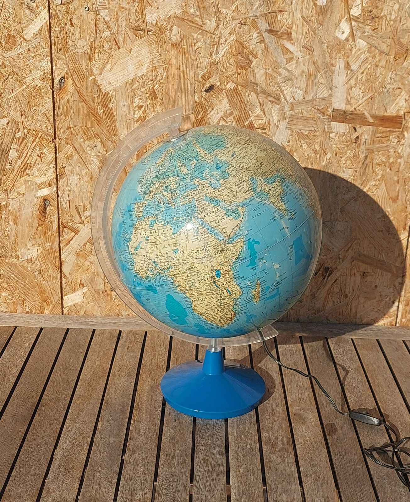Vintage Globe /Vintage Globe Lamp/ Mcm Globe / Vintage Globe Table Lamp / Mcm Globe Table Lamp / Vintage Globe Of The World / 80's   90's photo for sale