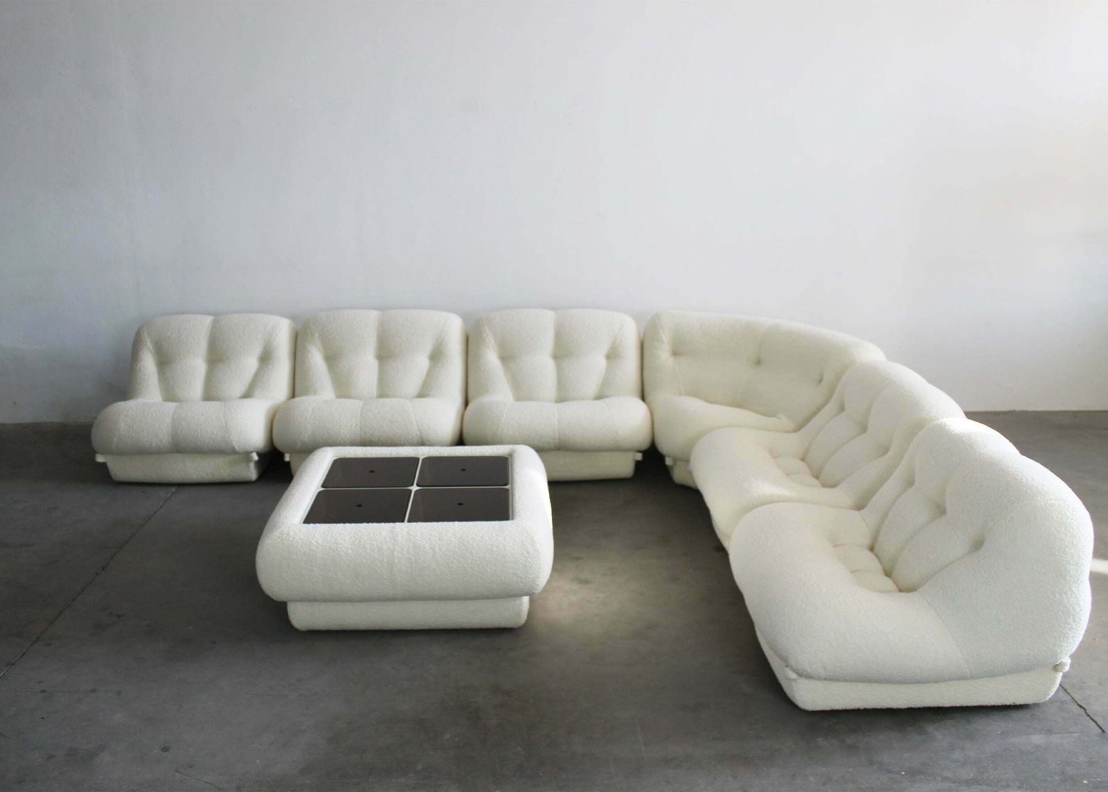 Rino Maturi Nuvolone Living Room Set In White Boucle By Mimo Padova 1970s Italy
