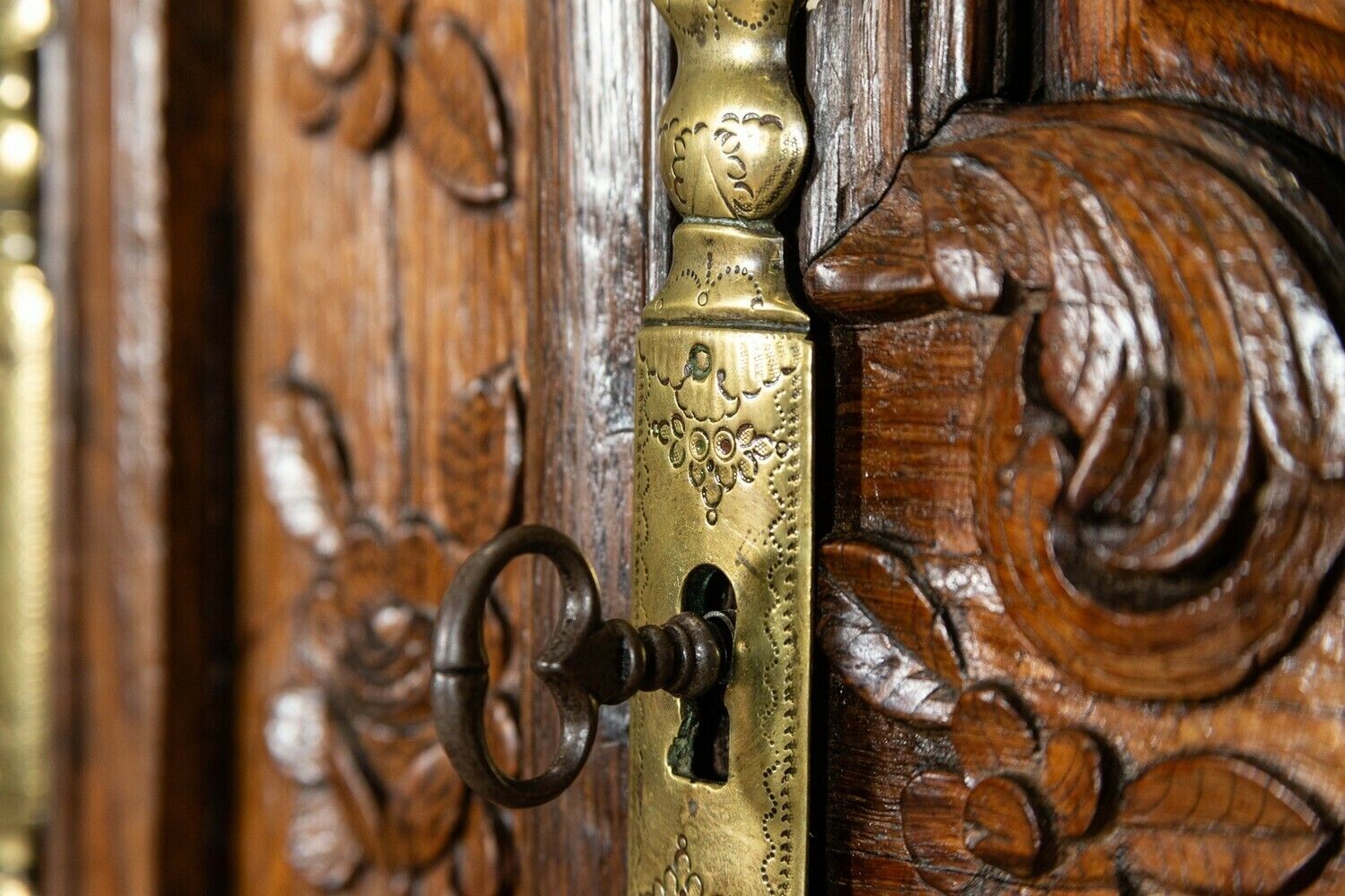 Large 18thc French Carved Walnut Armoire photo buy