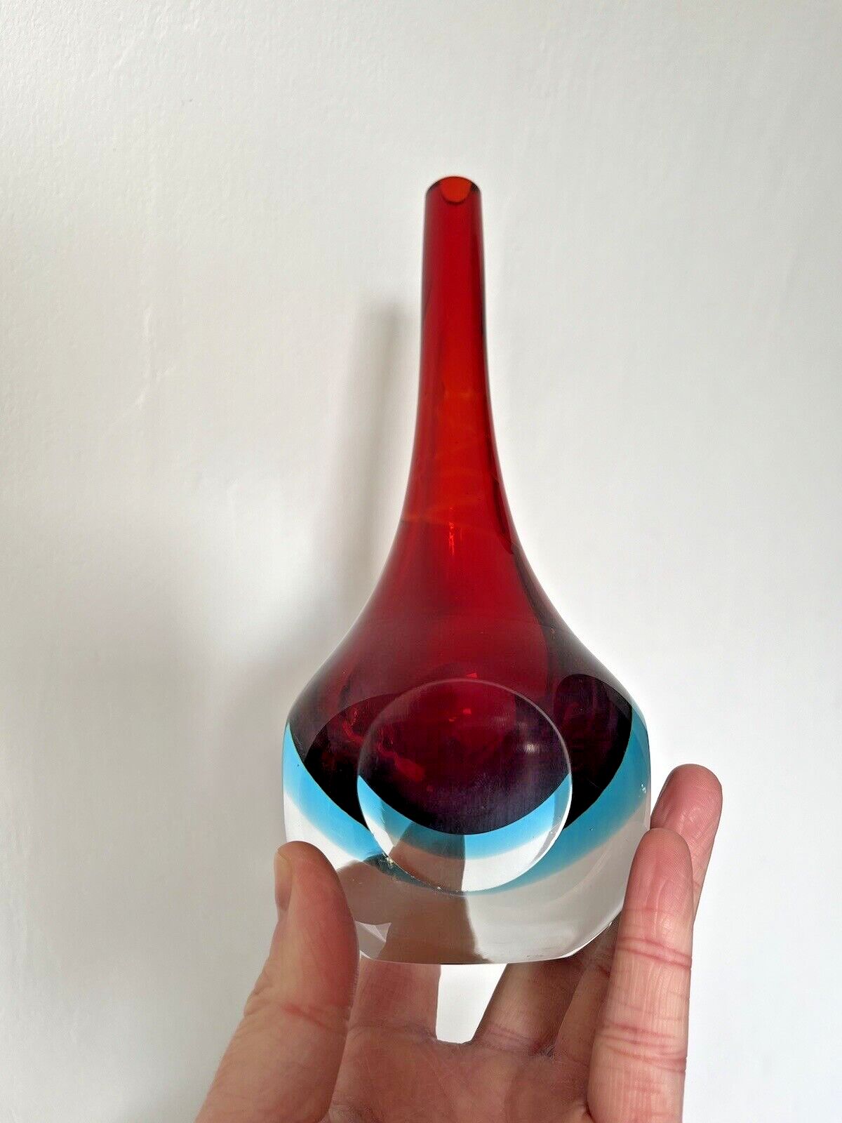 photo buy Unusual Vintage Red & Blue Sommerso Round Faceted Glass Bud Vase Murano Style Cenedese Formia Oball 5th Avenue Fifth Ave