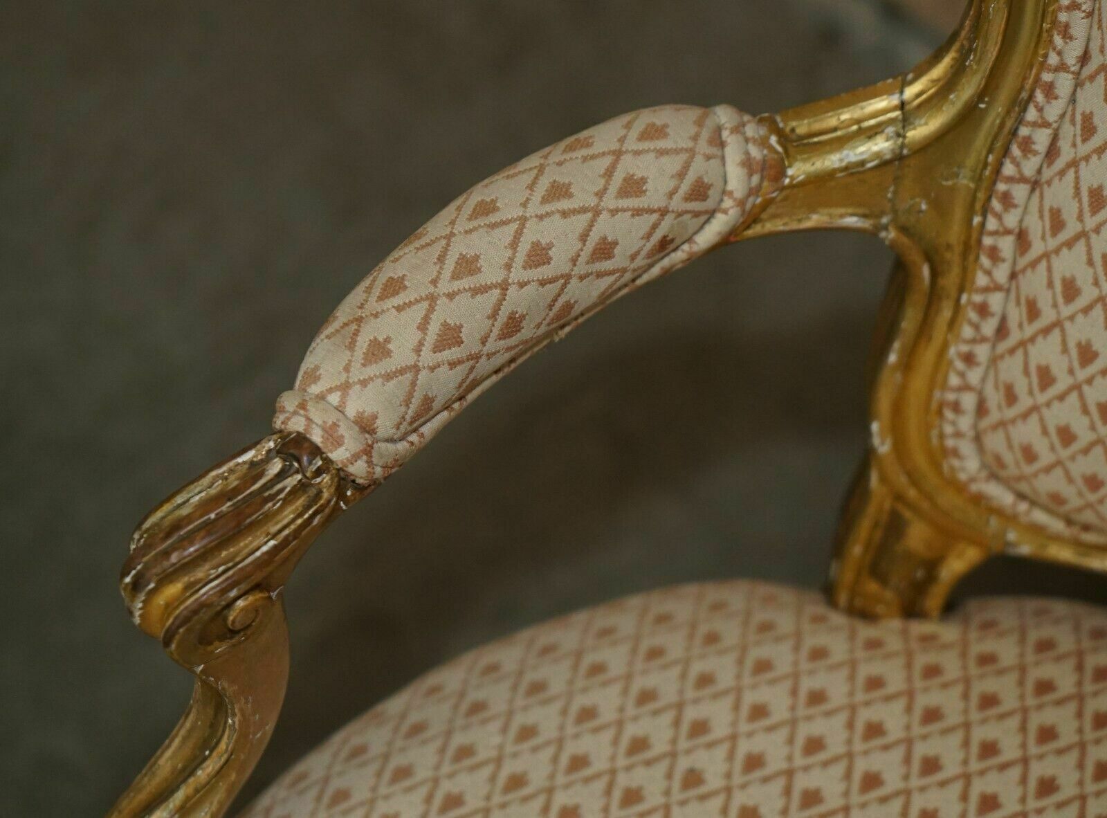 Fine Gold Giltwood 18th Century Claw & Ball Feet Carved Antique Bergere Armchair photo buy