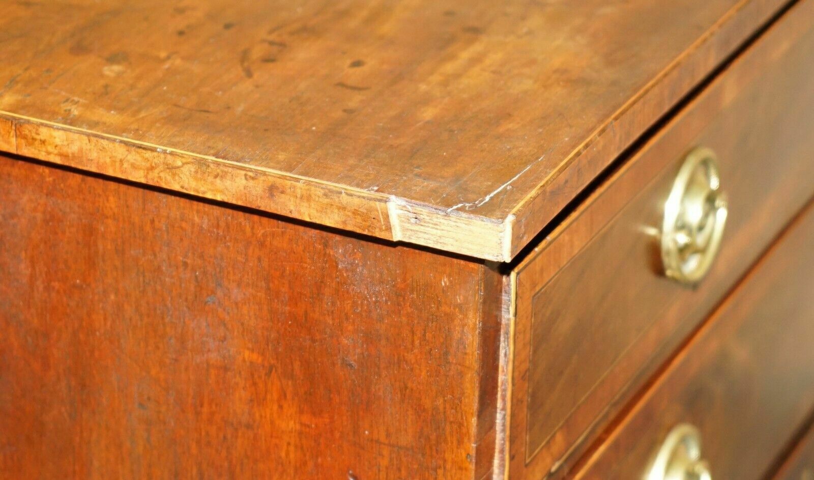 photo vinterior Antique George III Bachelors Chest Of Drawers Attributed To Gillows Of Lancaster