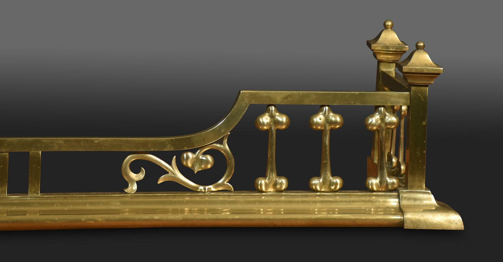 Art Nouveau Brass Fender photo vinterior