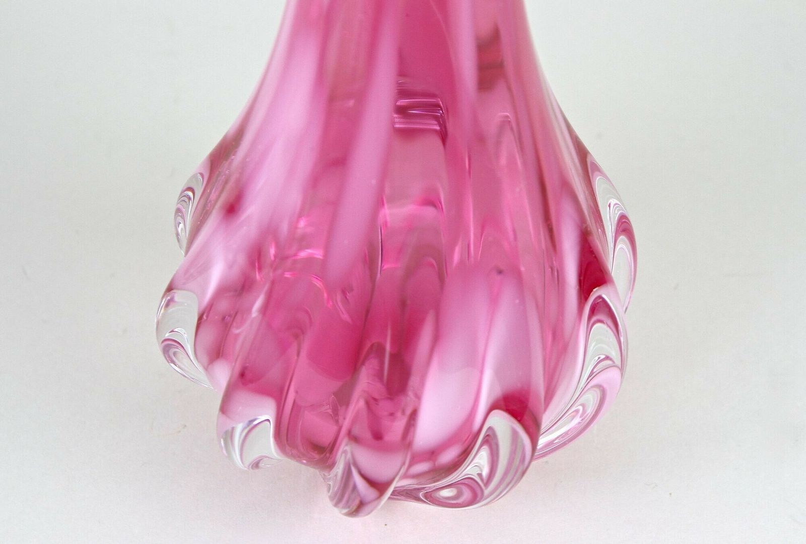 Pink Long Neck Murano Glass Vase, 20th Century, Italy Circa 1970 photo vinterior