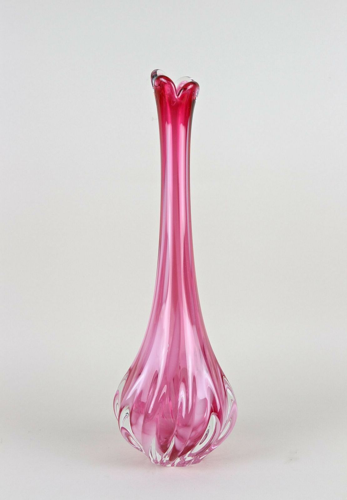 photo vinterior Pink Long Neck Murano Glass Vase, 20th Century, Italy Circa 1970