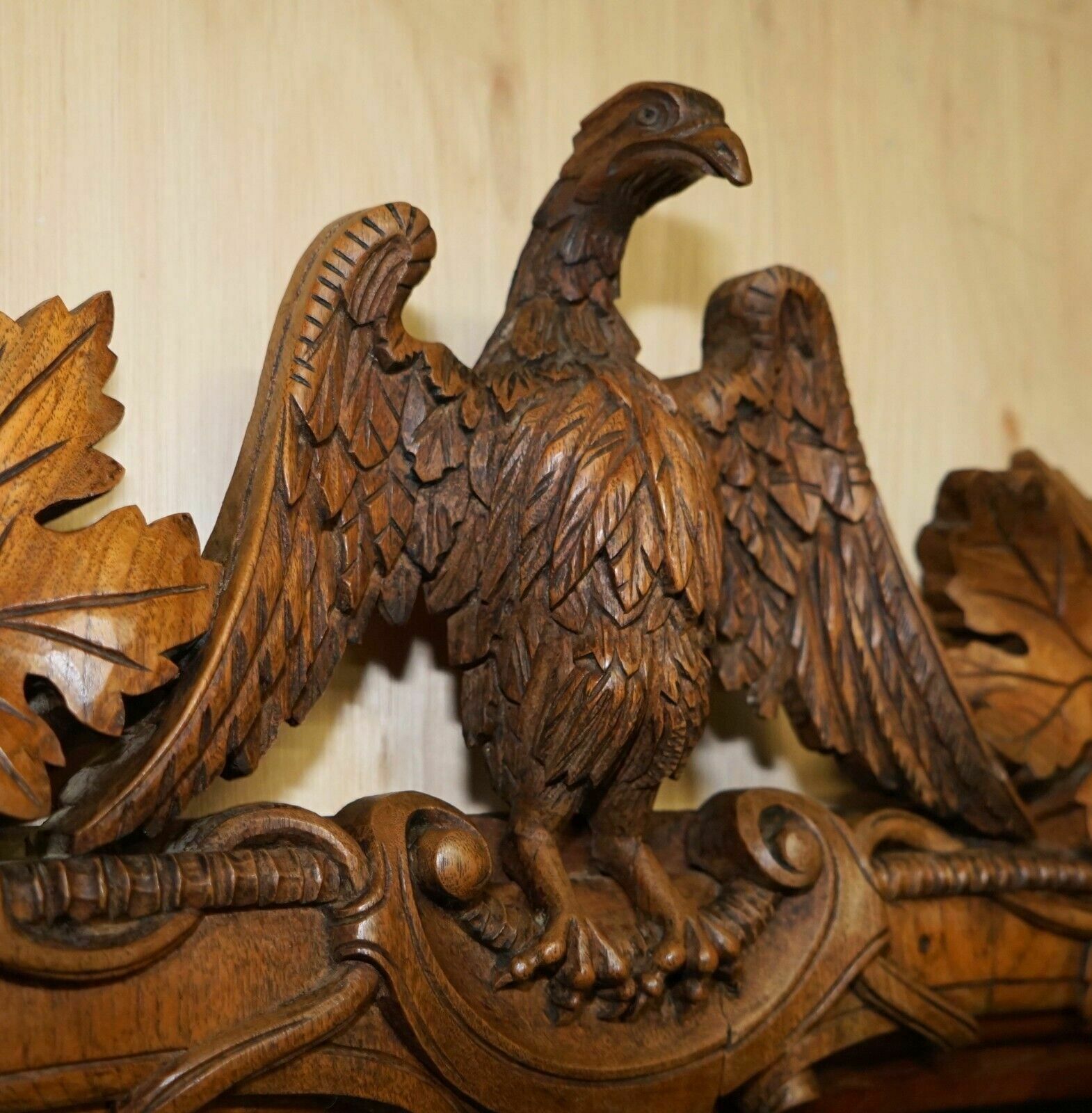 Stunning Antique Victorian Hand Carved Cir 1860 American Eagle Overmantle Mirror photo vinterior