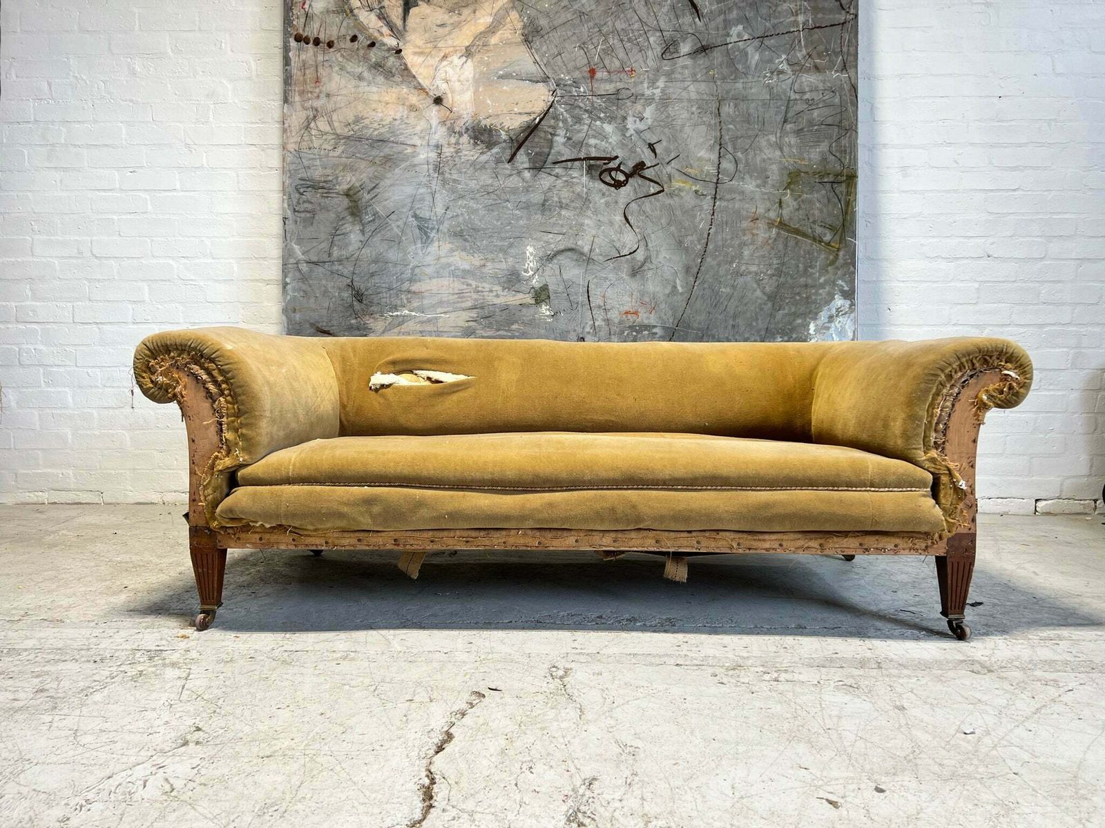 photo vinterior Antique 19thc Chesterfield Sofa By Hamptons Of Pall Mall