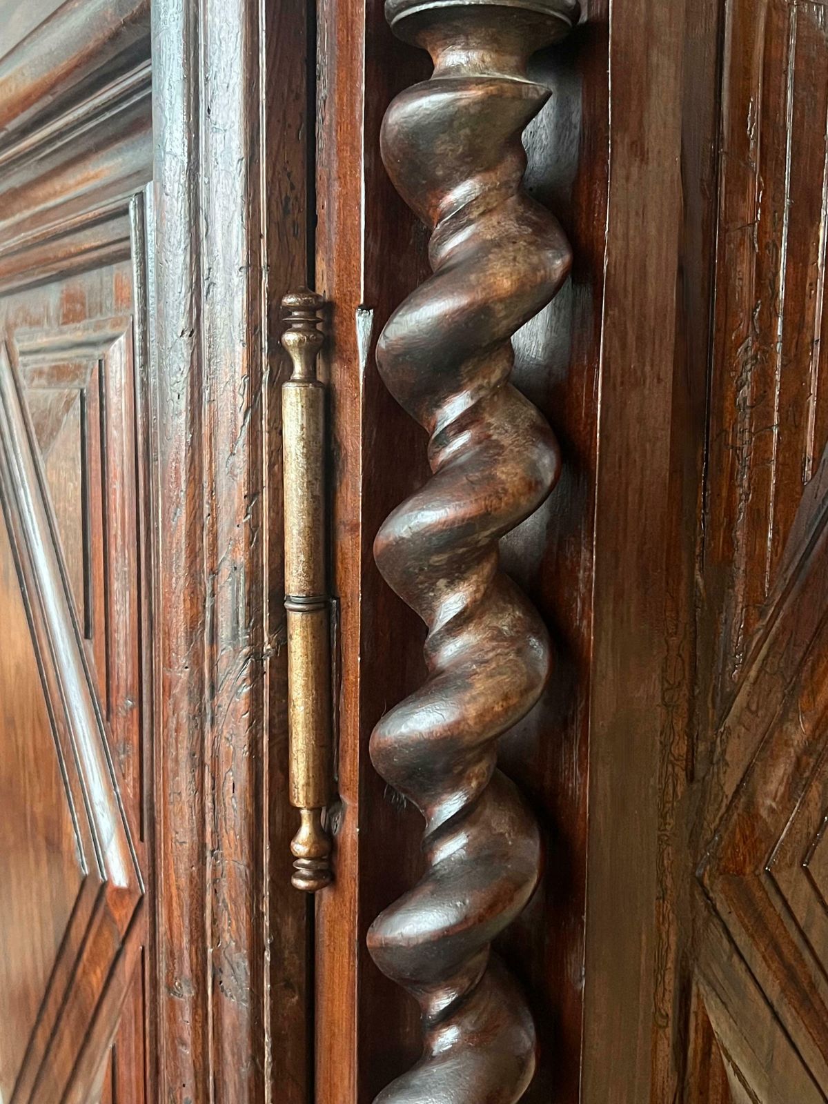Cabinet à coussin baroque hollandais en chêne, d'époque XVIIIe siècle photo furniture