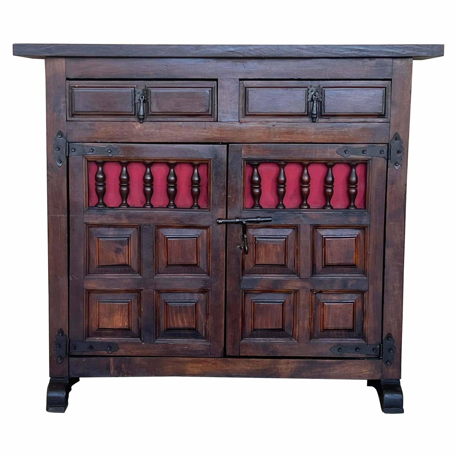Commode espagnole en noyer sculpté, tables de chevet ou console étroite, années 1920