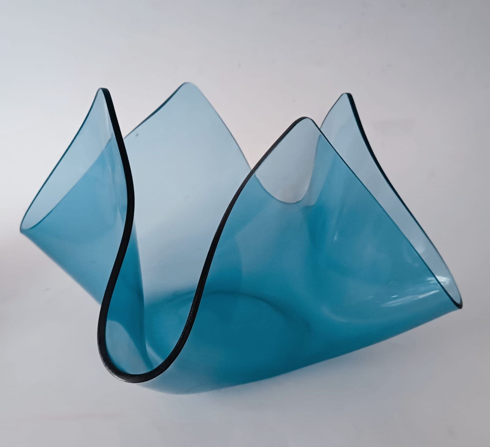 Handkerchief Vase Centerpiece In Light Blue Vintage Plexiglass Design Luigi Massoni Guzzini Space Age Cartoccio photo Home Decor