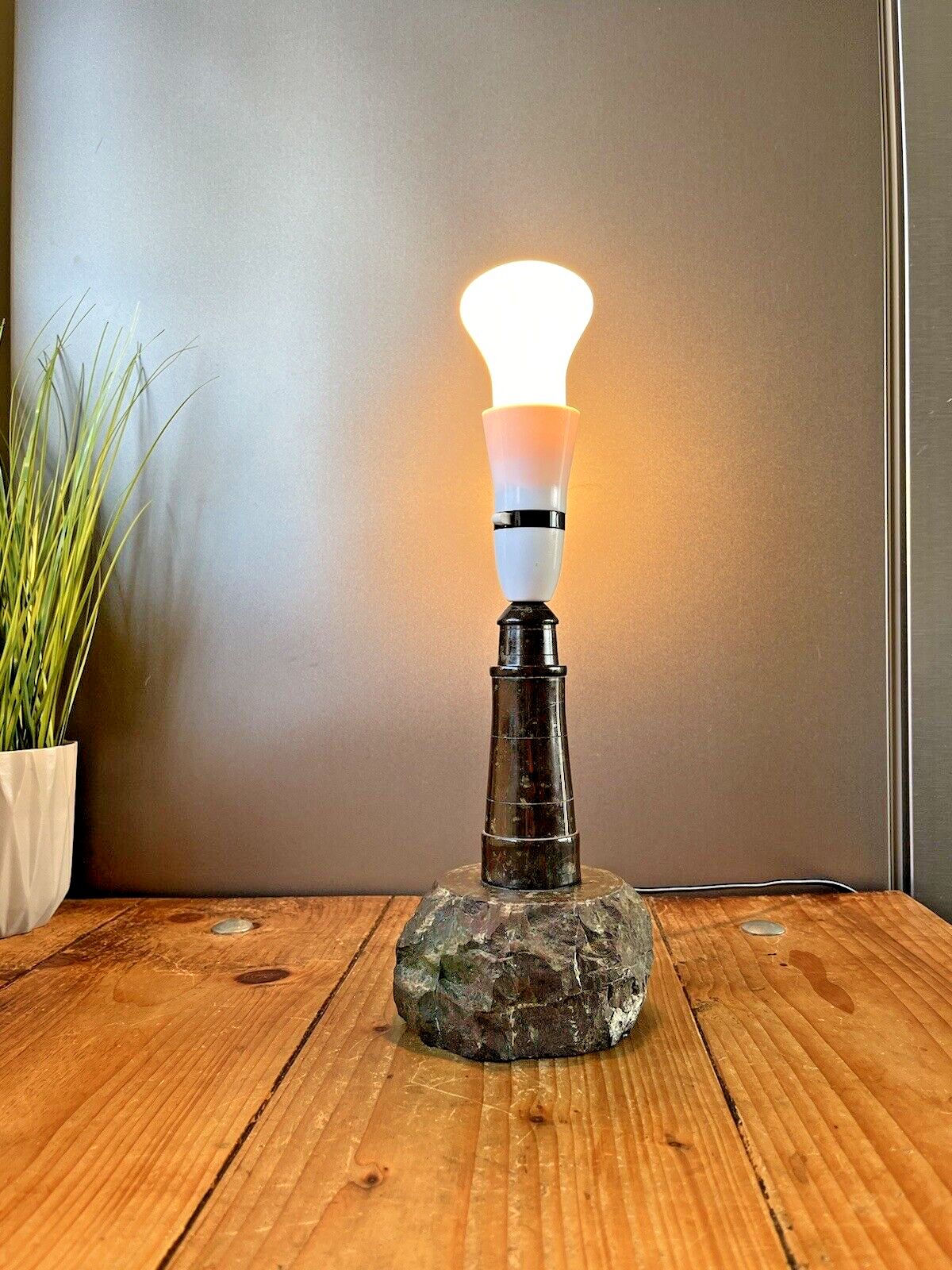 photo furniture Vintage Cornish Serpentine Marble Lighthouse Desk Table Light Lamp Base Retro