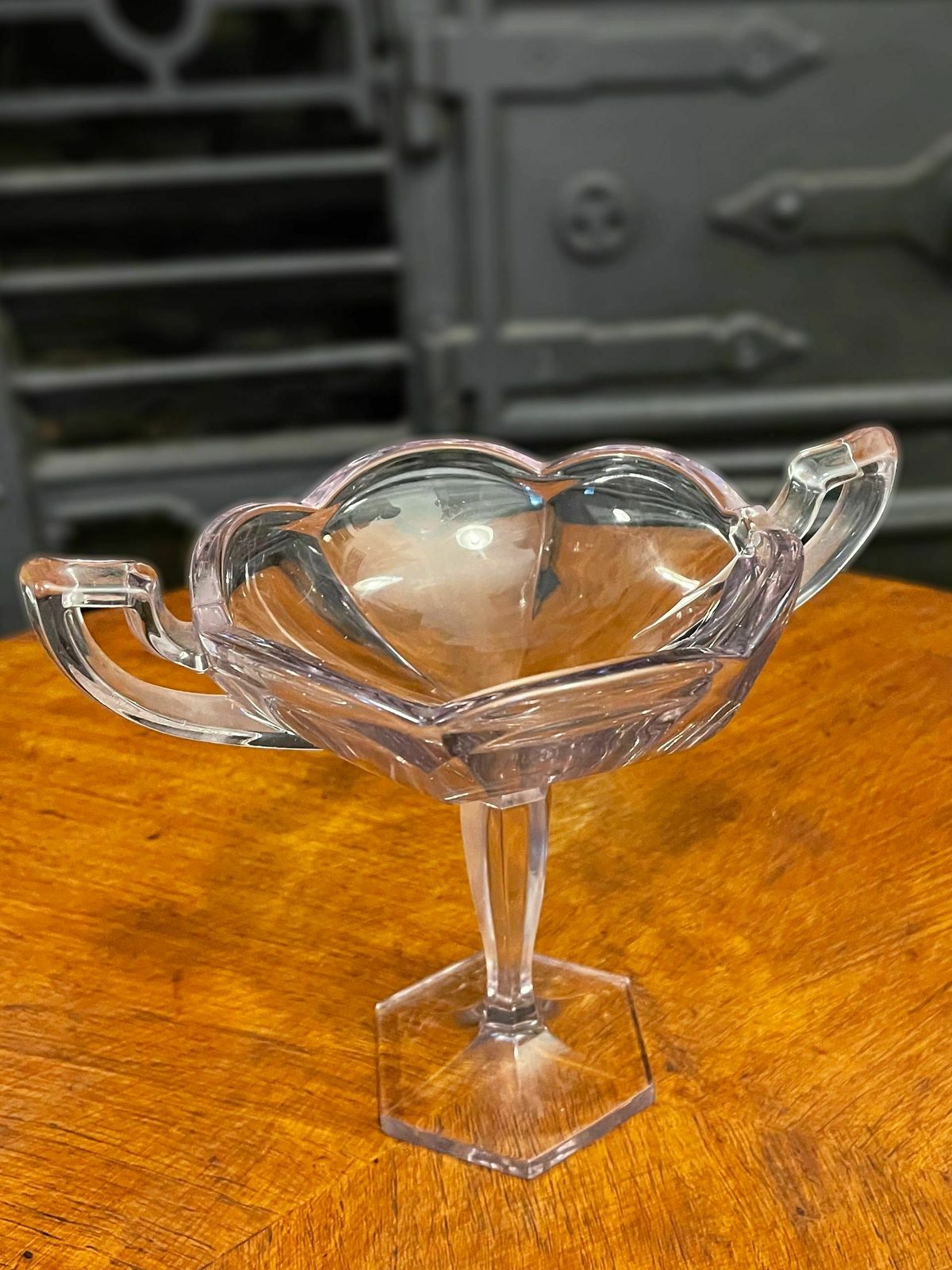 1930s Rare Lilac Tinted Pedestal Bowl.Twin Handled Bon Bon Dish photo vinterior