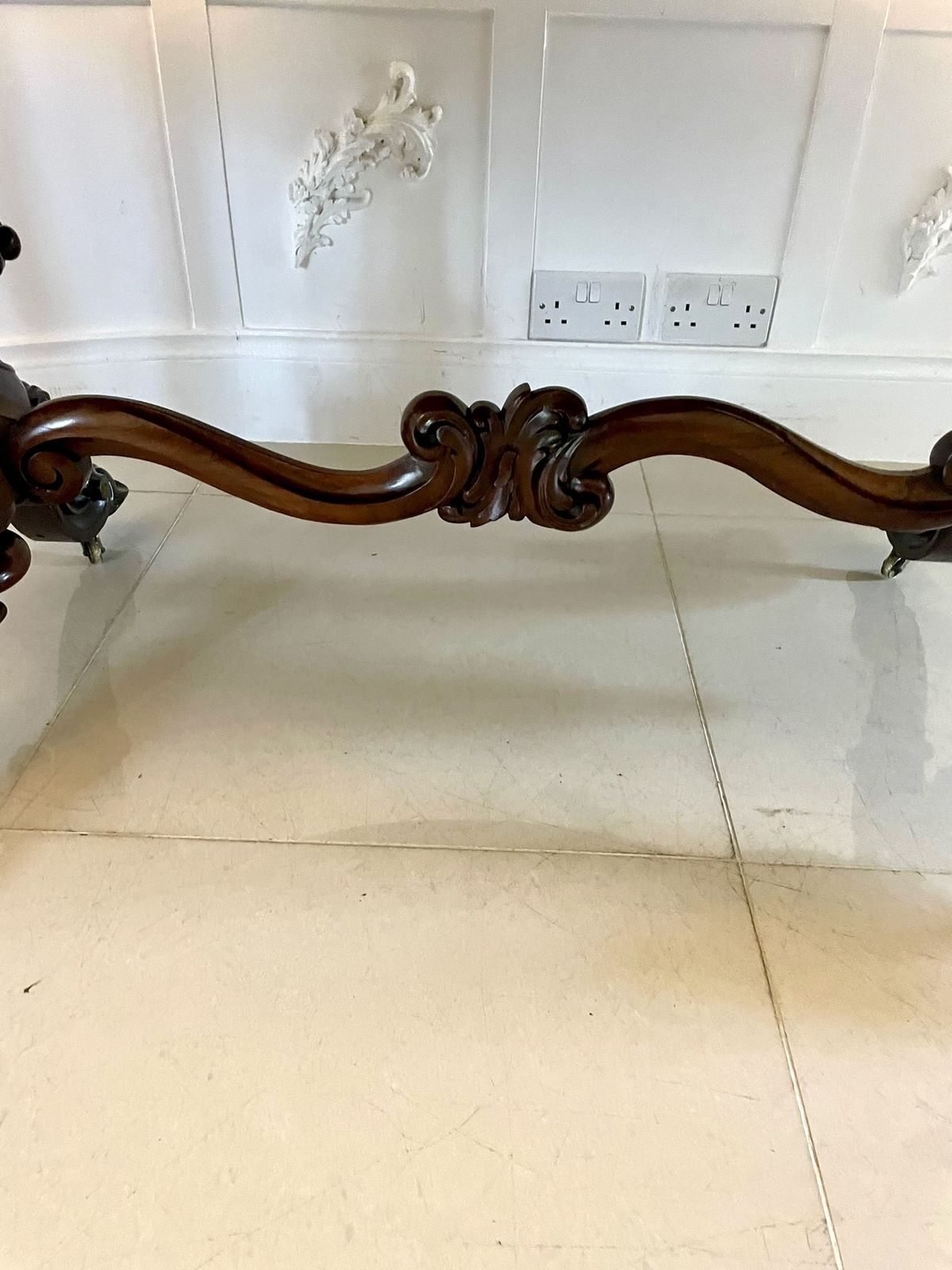 Outstanding Quality Large Antique 19th Century Rosewood Dining Table photo Furniture
