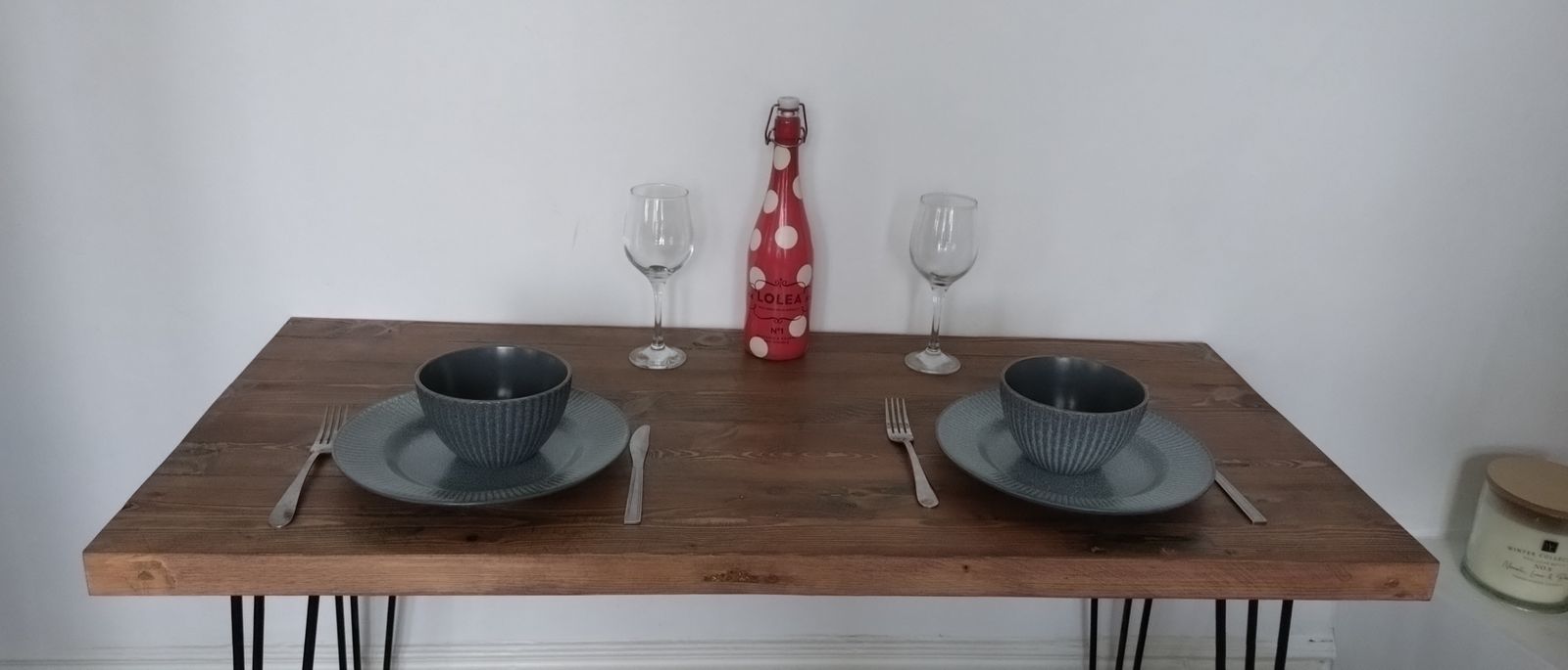 Hairpin Legs Dining Table Solid Wood photo for sale