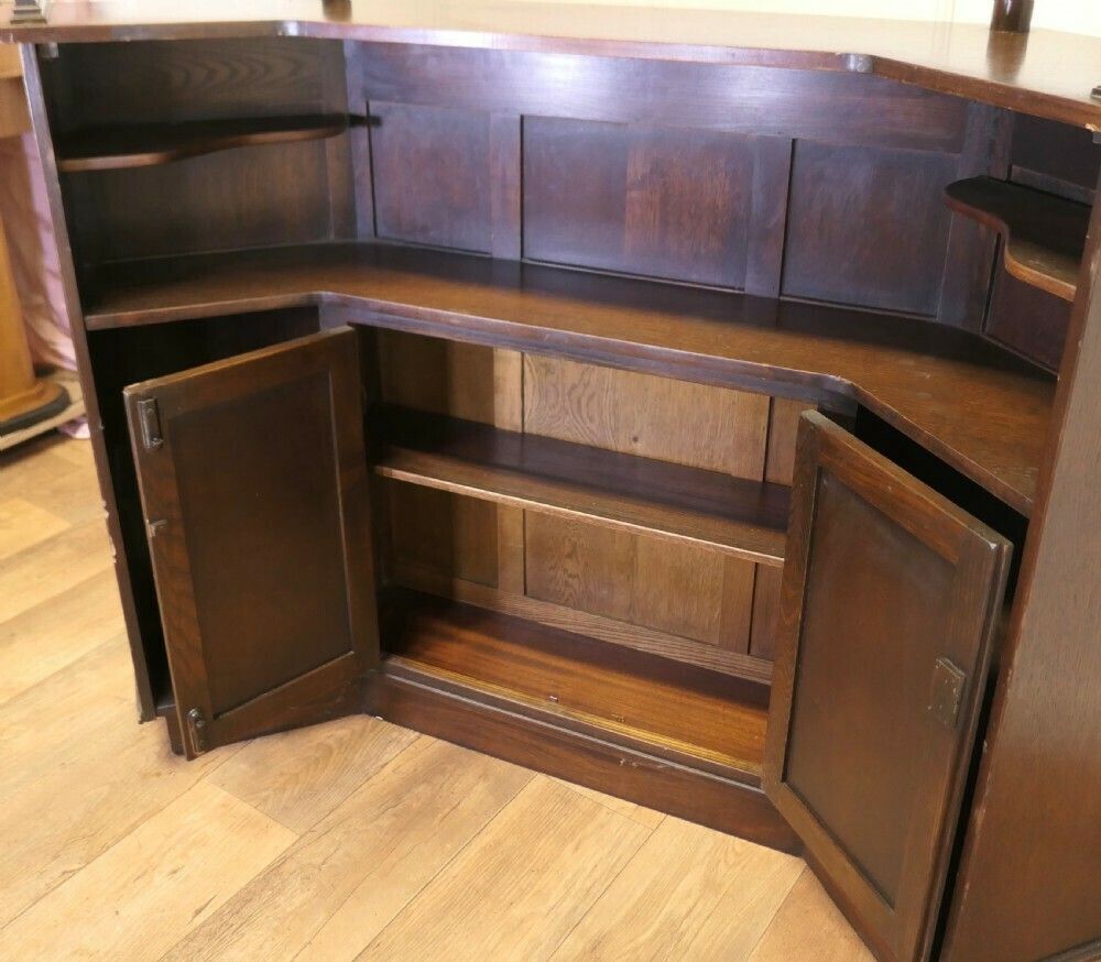 photo furniture Country House Hostess Greeting Station, Reception Bar