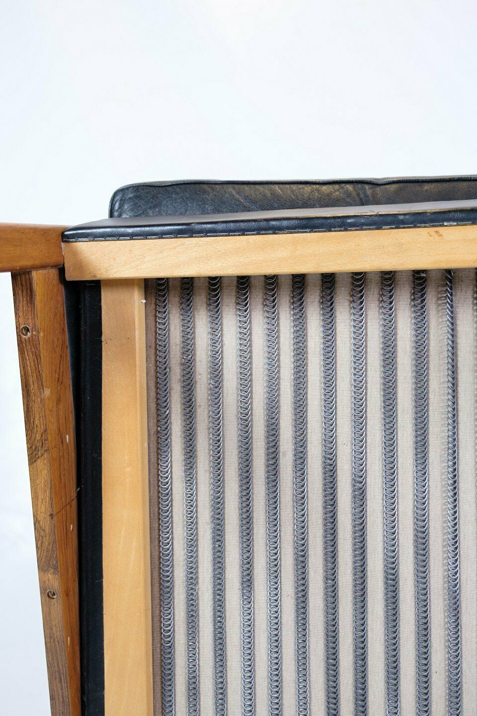 photo furniture Armchair In Rosewood  & Black Leather By Hans Olsen For Brdr. Juul Kristensen From 1960s