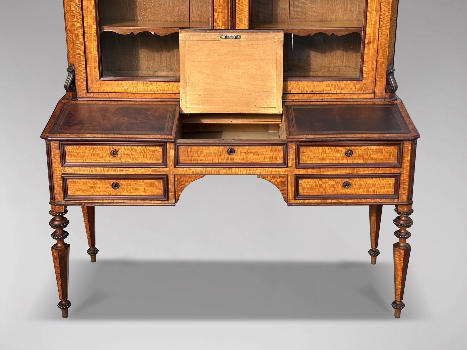 Fine 19th Century French Louis Philippe Maple Bureau Bookcase photo vinterior