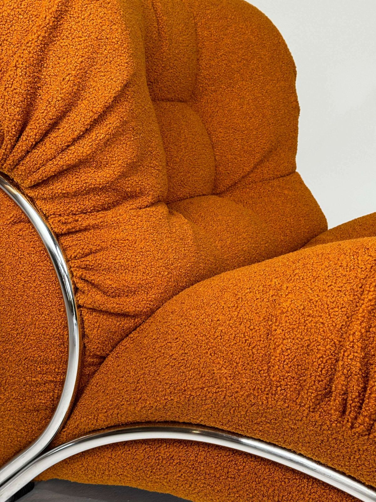 "Corolla" Italiaanse Mid Century Loungestoel Van I.P.E. In Bouclé photo furniture