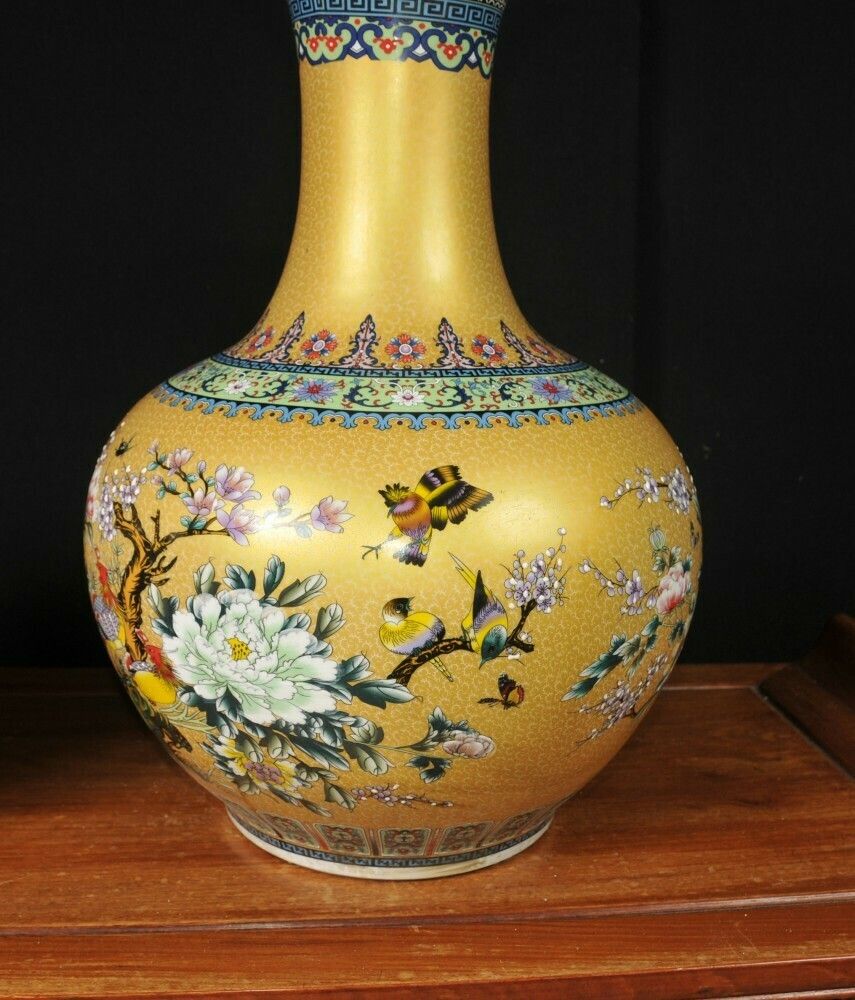 Chinese Porcelain Vases   Kangzi China Urns Shangping Form photo furniture