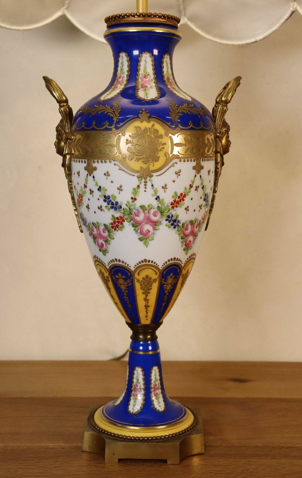 Napoleon III French Porcelain Table Lamp Attr. To J.T.P. Paris (St.168) photo for sale