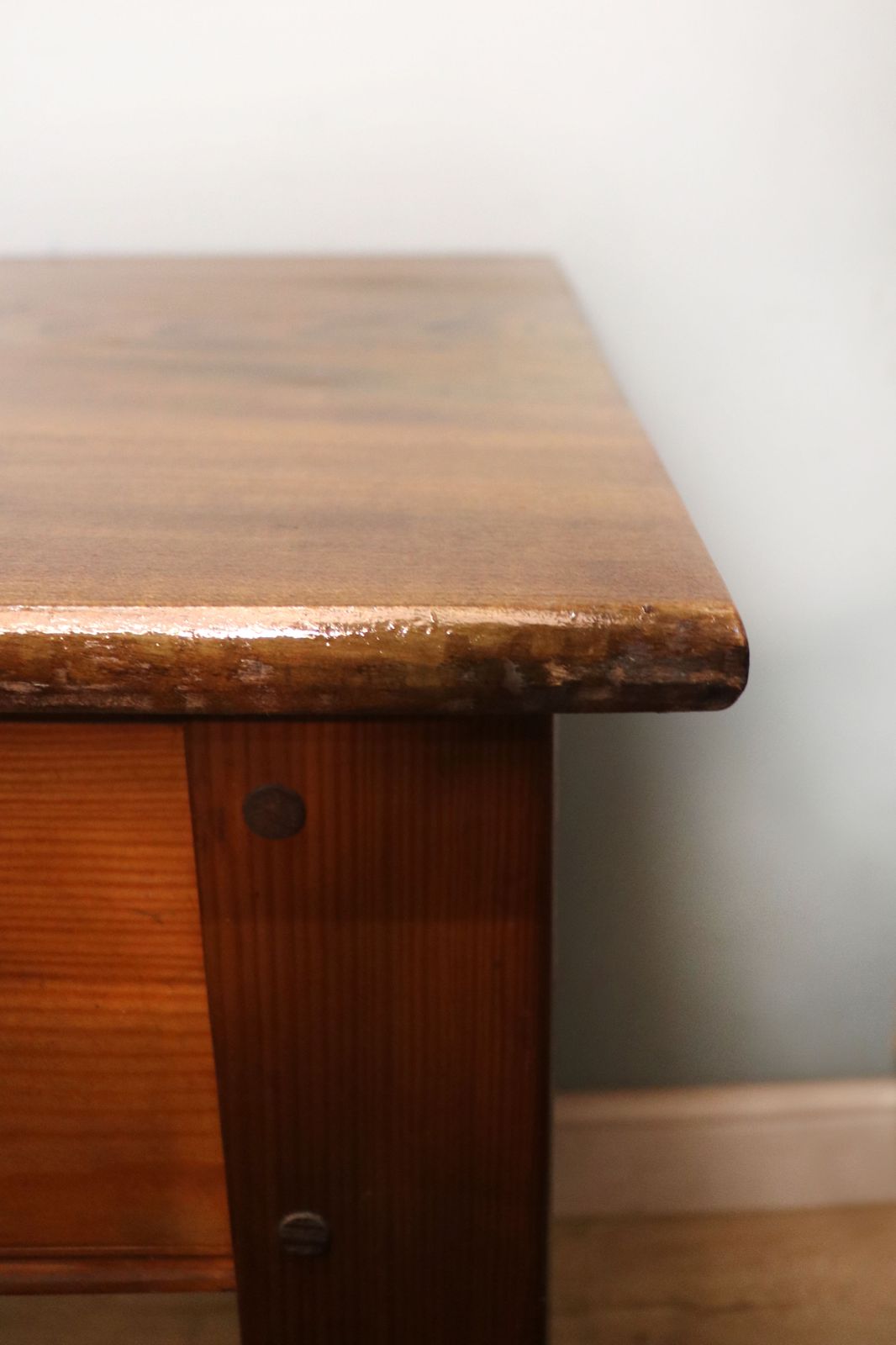 A Lovely Victorian Stained Pine And Elm Topped Table. photo vinterior