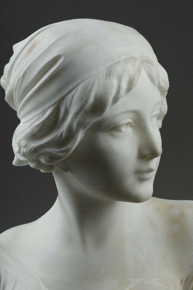 photo vinterior Alabaster Bust Of A Young Woman, Signed Cyprien