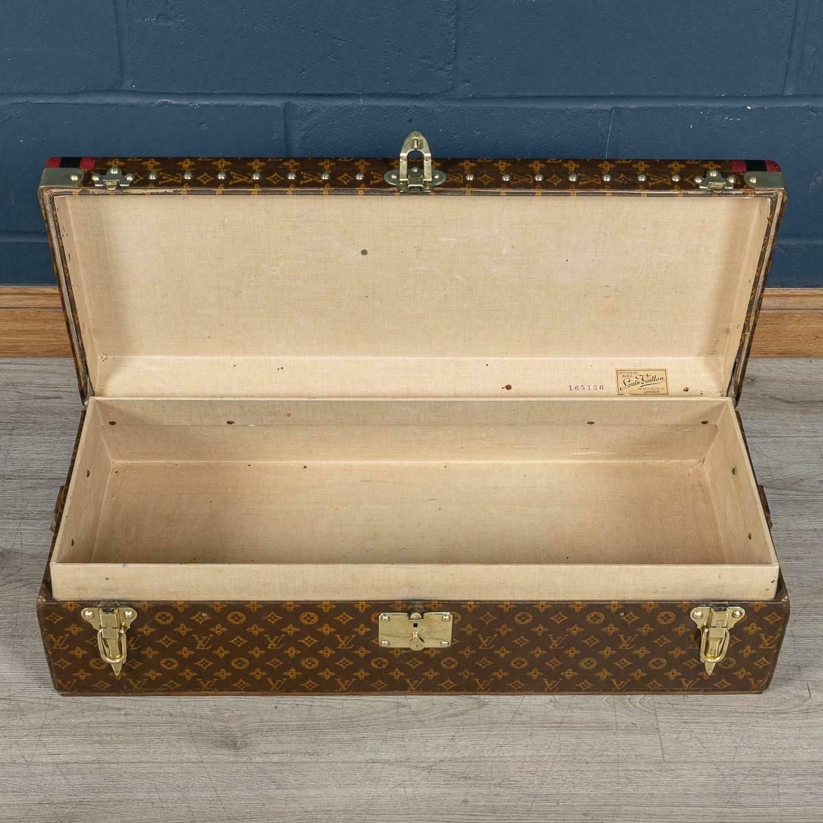photo vinterior Rare 20th Century Louis Vuitton Car Trunk In Monogram Canvas, France C.1910