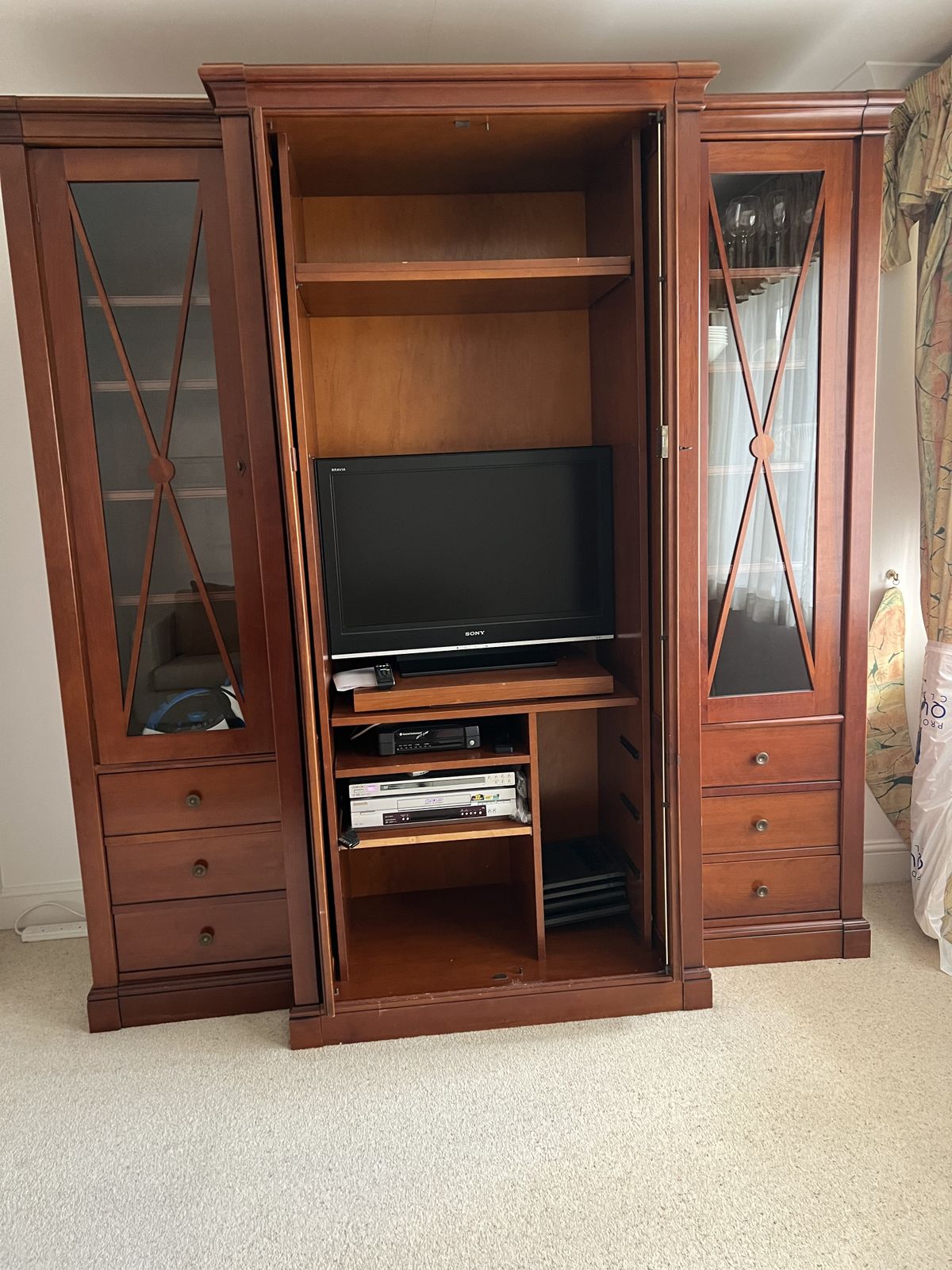 Grange Media Armoire photo furniture