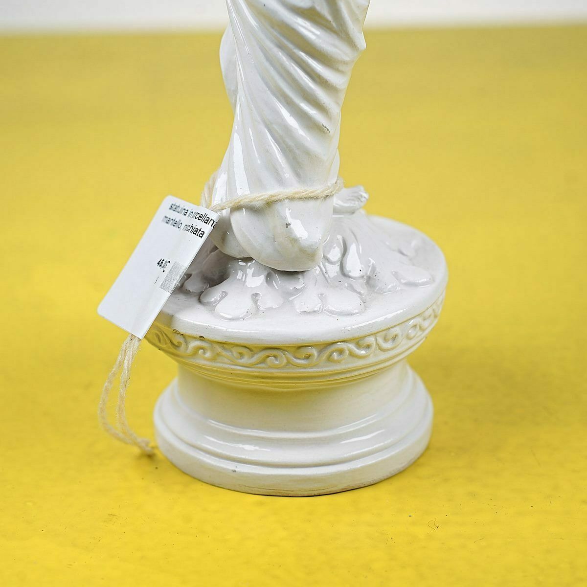 Porcelain Figurine Of Woman With Cloak, Marked Lr photo 72.0