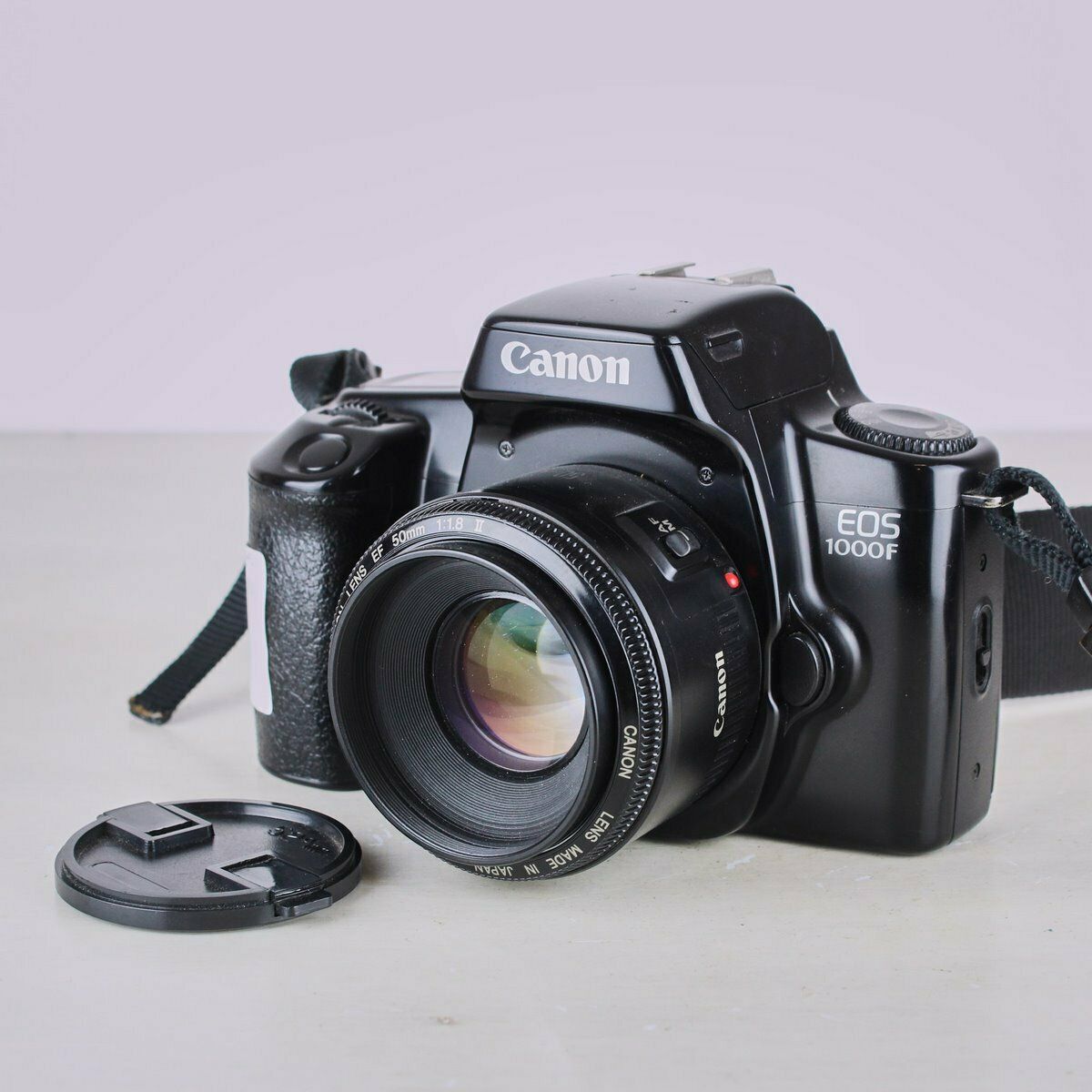 Canon Eos 1000f +Lens