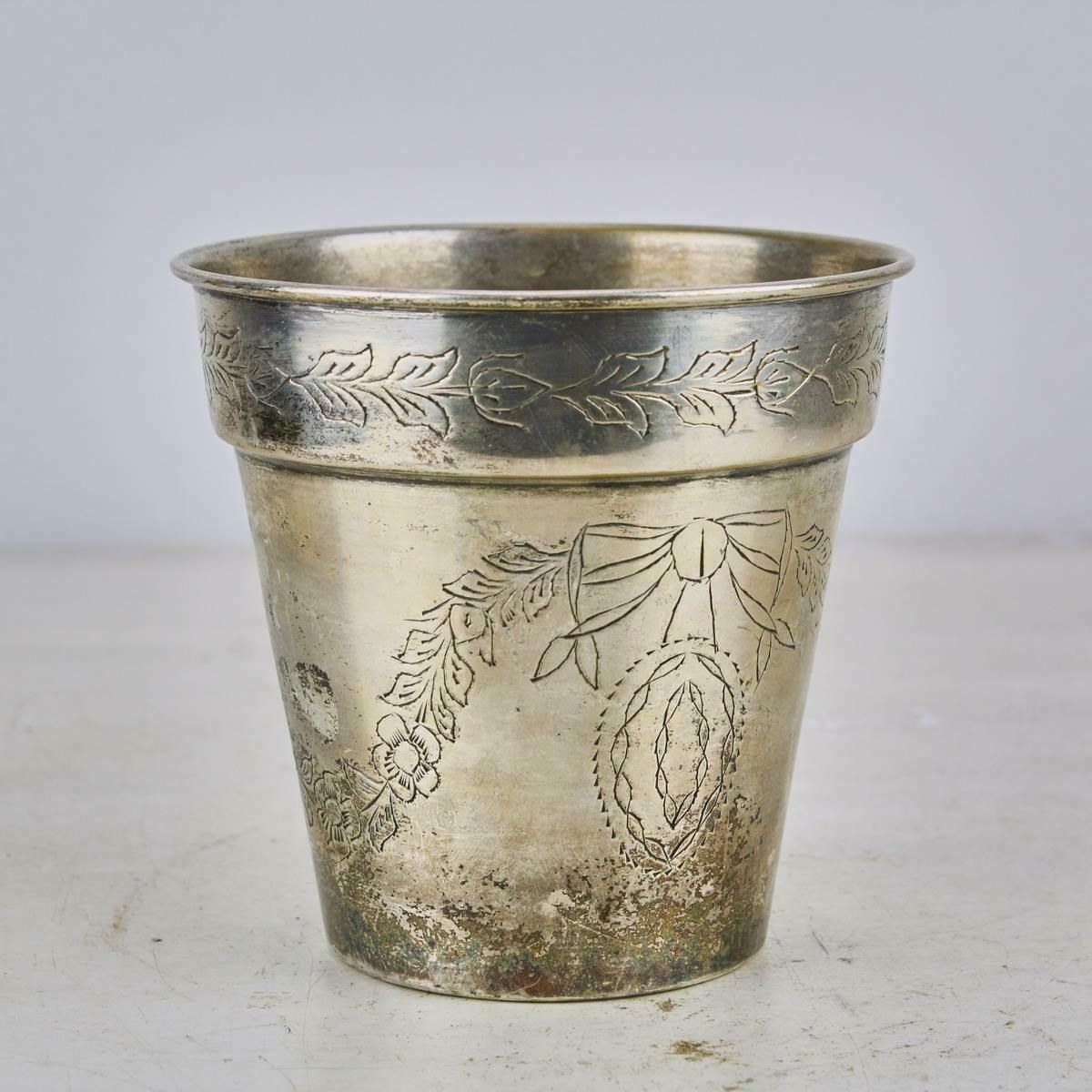 Royal Family Sheffield Chiselled Vase photo furniture