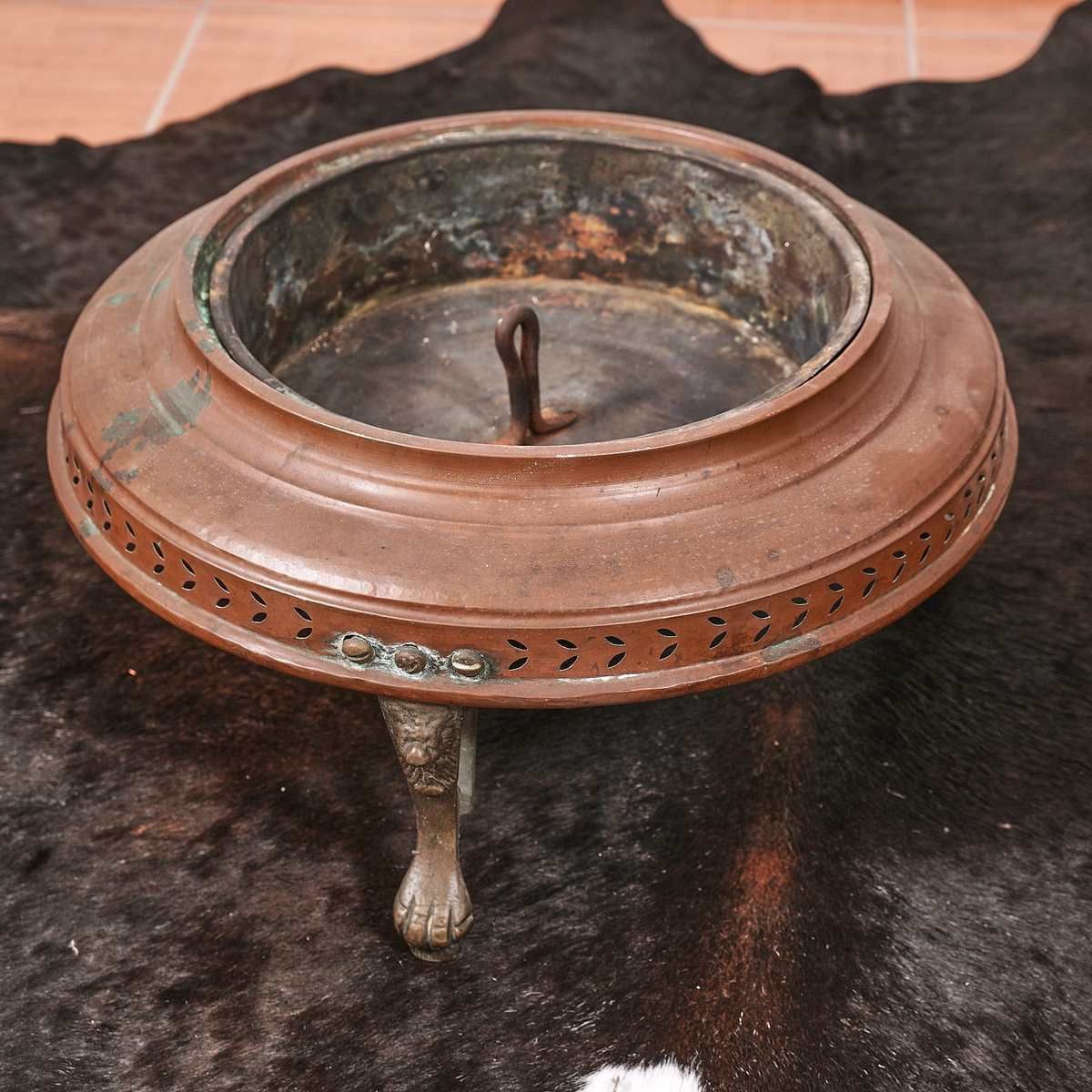 Antique Copper Brazier photo vinterior