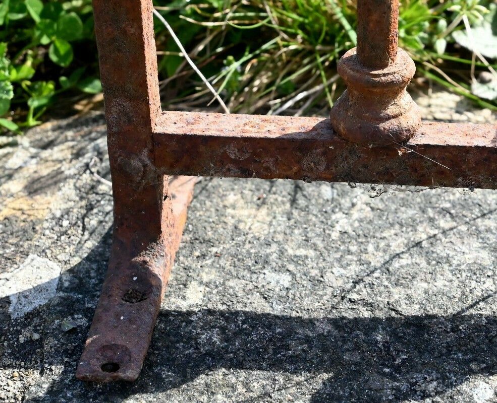 photo furniture Wrought Iron Choir Fence – 2nd Part 18th Century