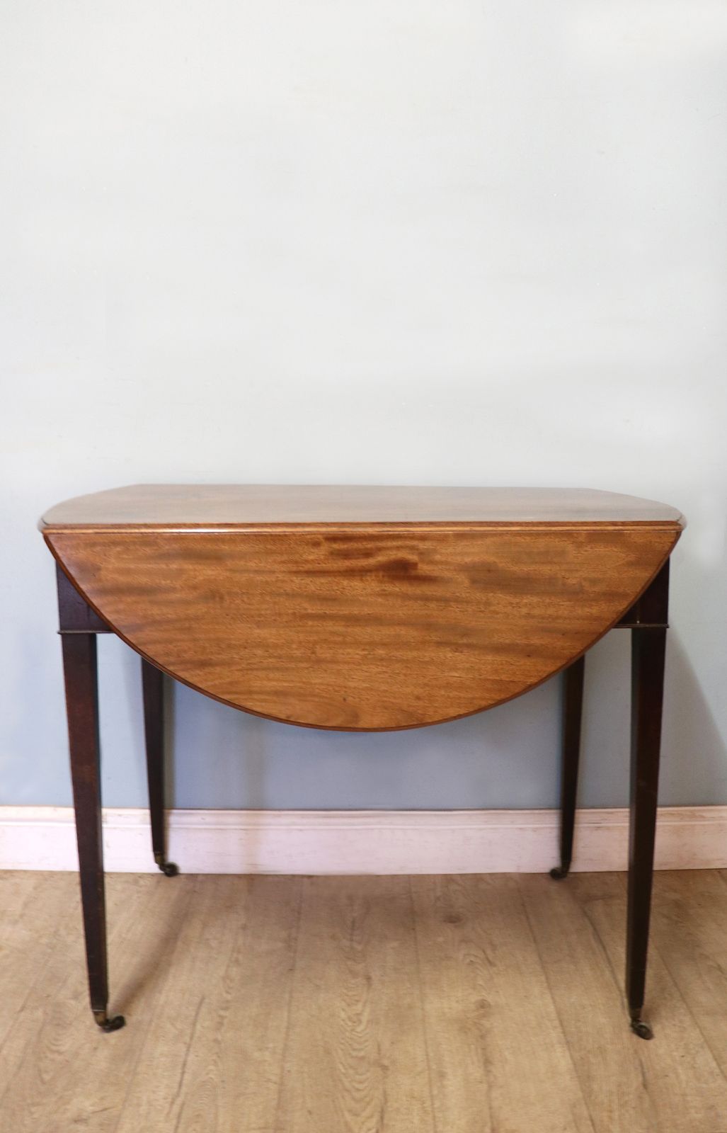 photo for sale A Lovely Late Georgian Mahogany Pembroke .