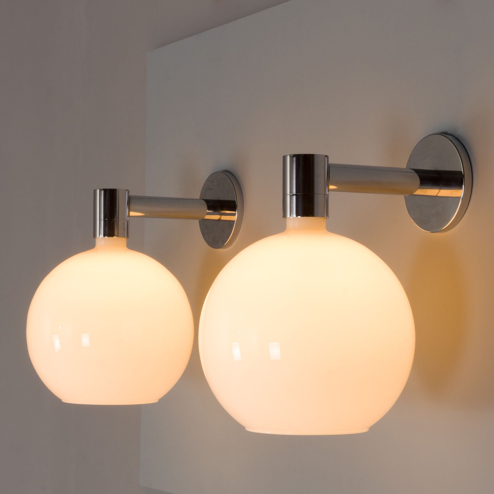 photo for sale Franco Albini Wall Lamps For Sirrah, Italy 1970s