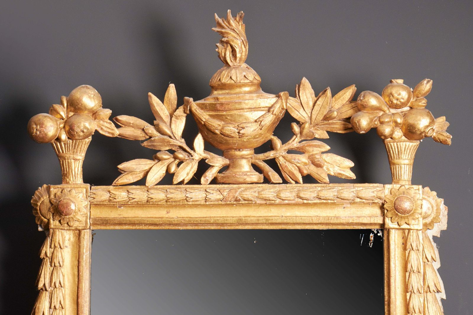 18th Century French Neoclassical Giltwood Mirror photo for sale