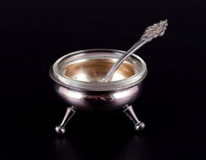 Fåglavik Glasbruk (1874 1980)  Sweden  Four Glass Salt Cellars  Mid 20th C. photo for sale