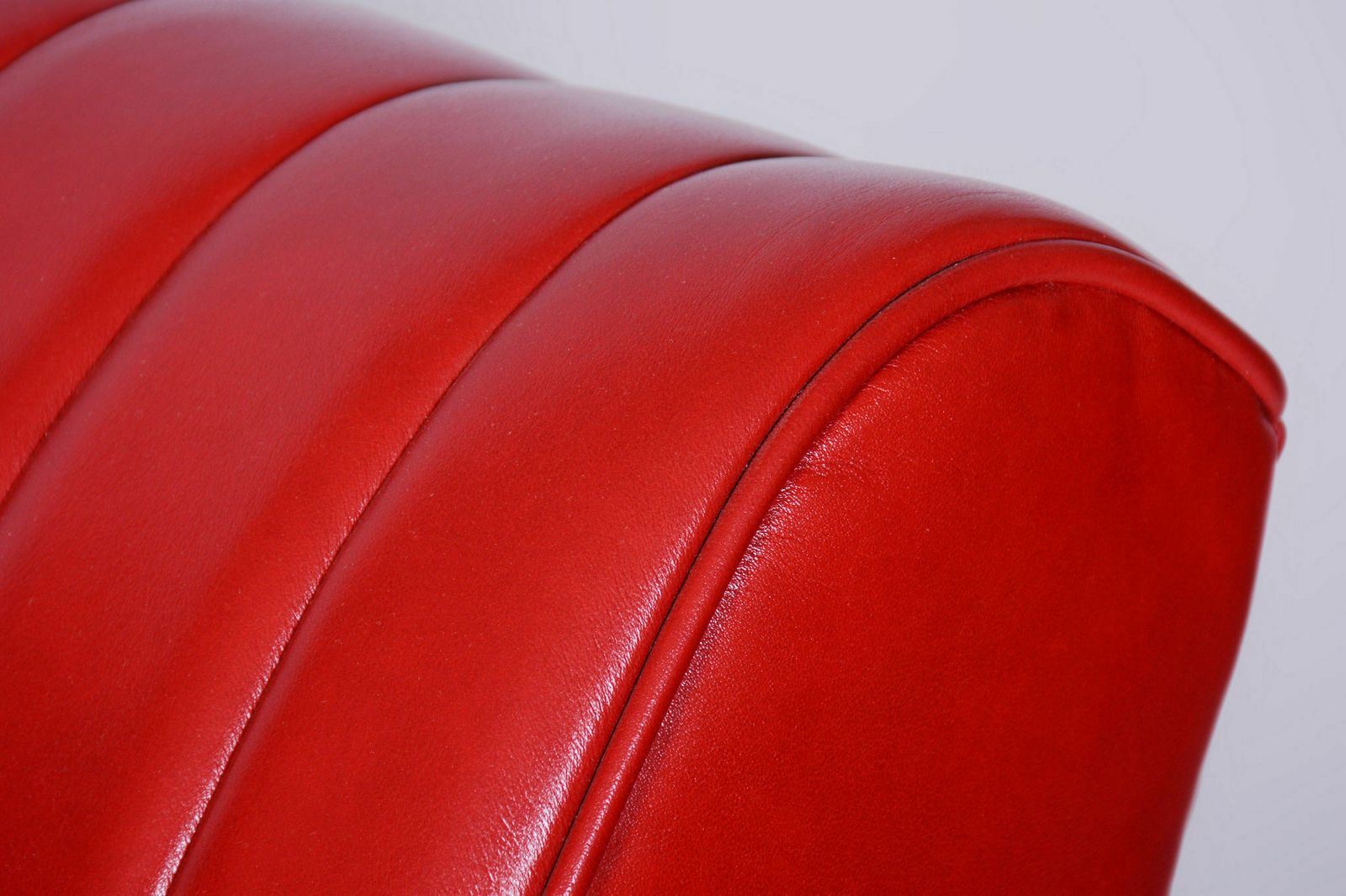 Restored Bauhaus Pair Of Armchairs, By Hynek Gottwald, Leather, Czech, 1930s photo vinterior