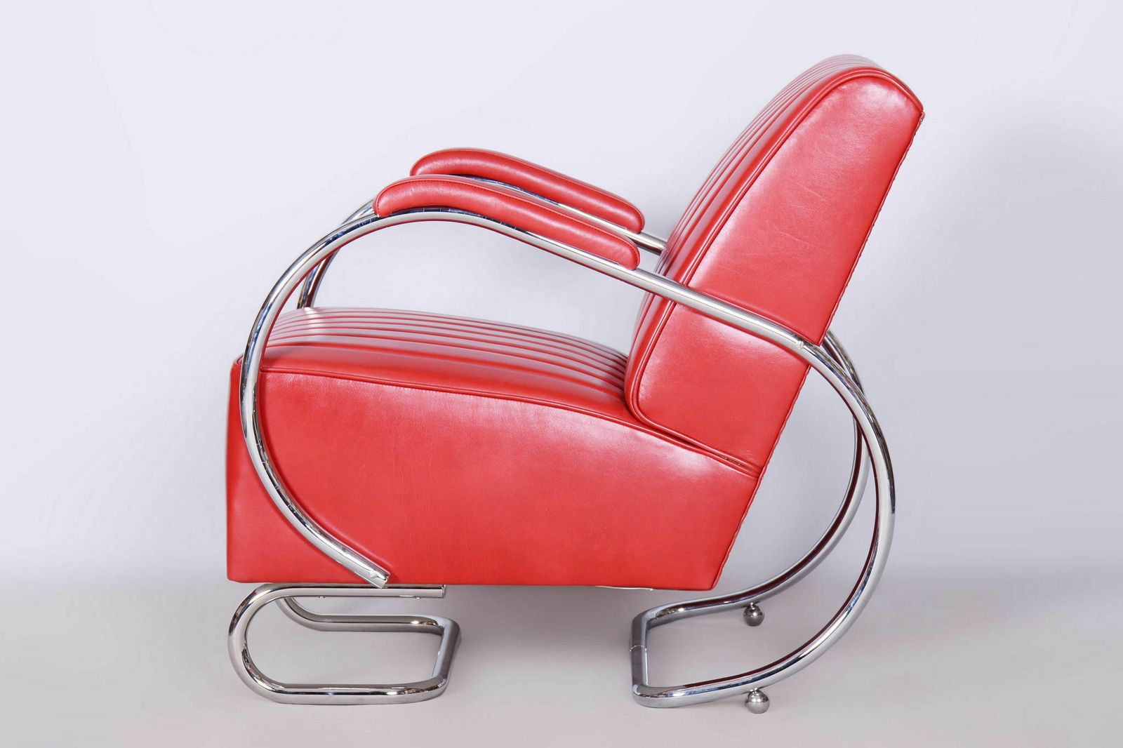 photo vinterior Restored Bauhaus Pair Of Armchairs, By Hynek Gottwald, Leather, Czech, 1930s