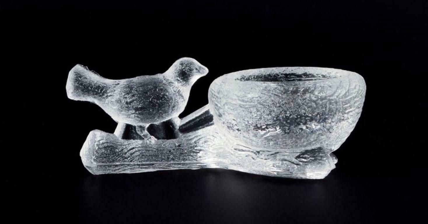 Fåglavik Glasbruk, Sweden. Two Salt Cellars With Birds In Clear Glass photo for sale