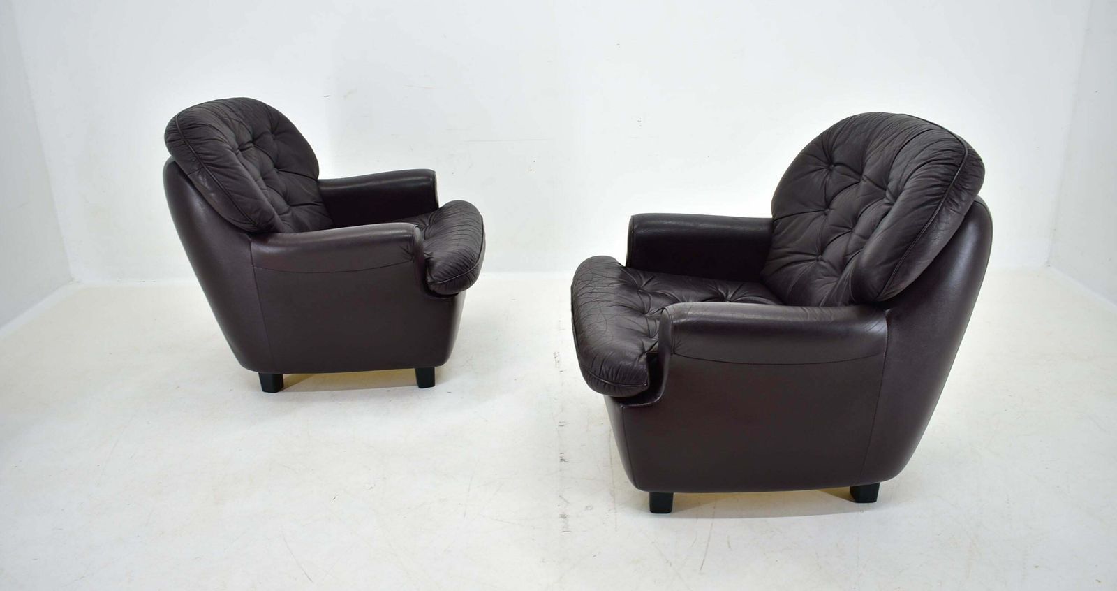 Design , Scandinavian , Leather Armchairs By Peem, 1970s, Finland photo 986.0