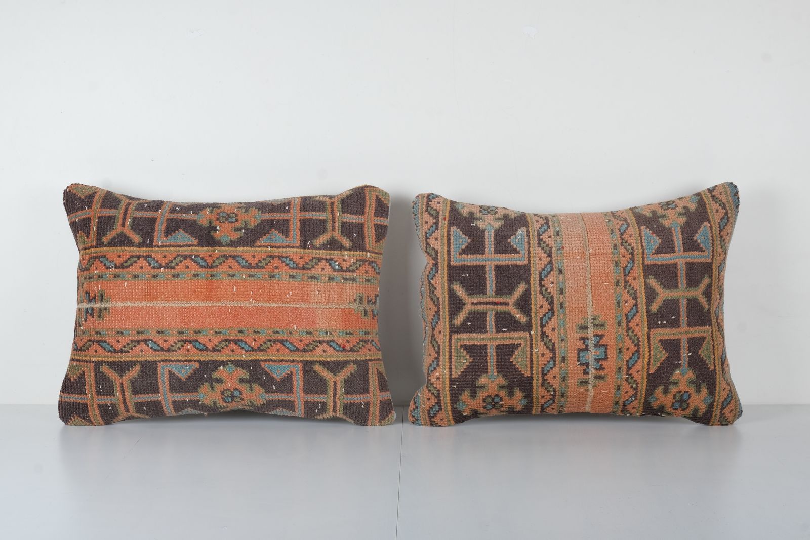 Pair Of Faded Wool Carpet Lumbar Cushion Covers   Set Of Two Rustic Decor Pillow Case