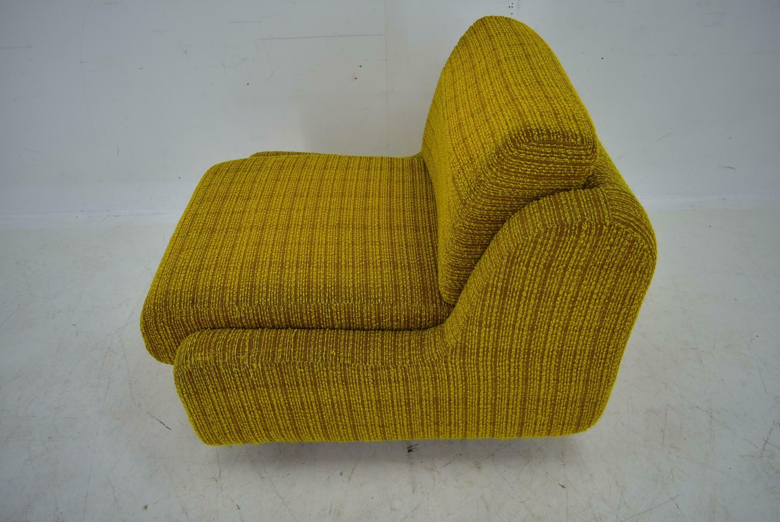 Fauteuil Apolo 92 van architect Milan Čeček voor Interiér Praha, Tsjecho-Slowakije, jaren 1970 photo 624.0