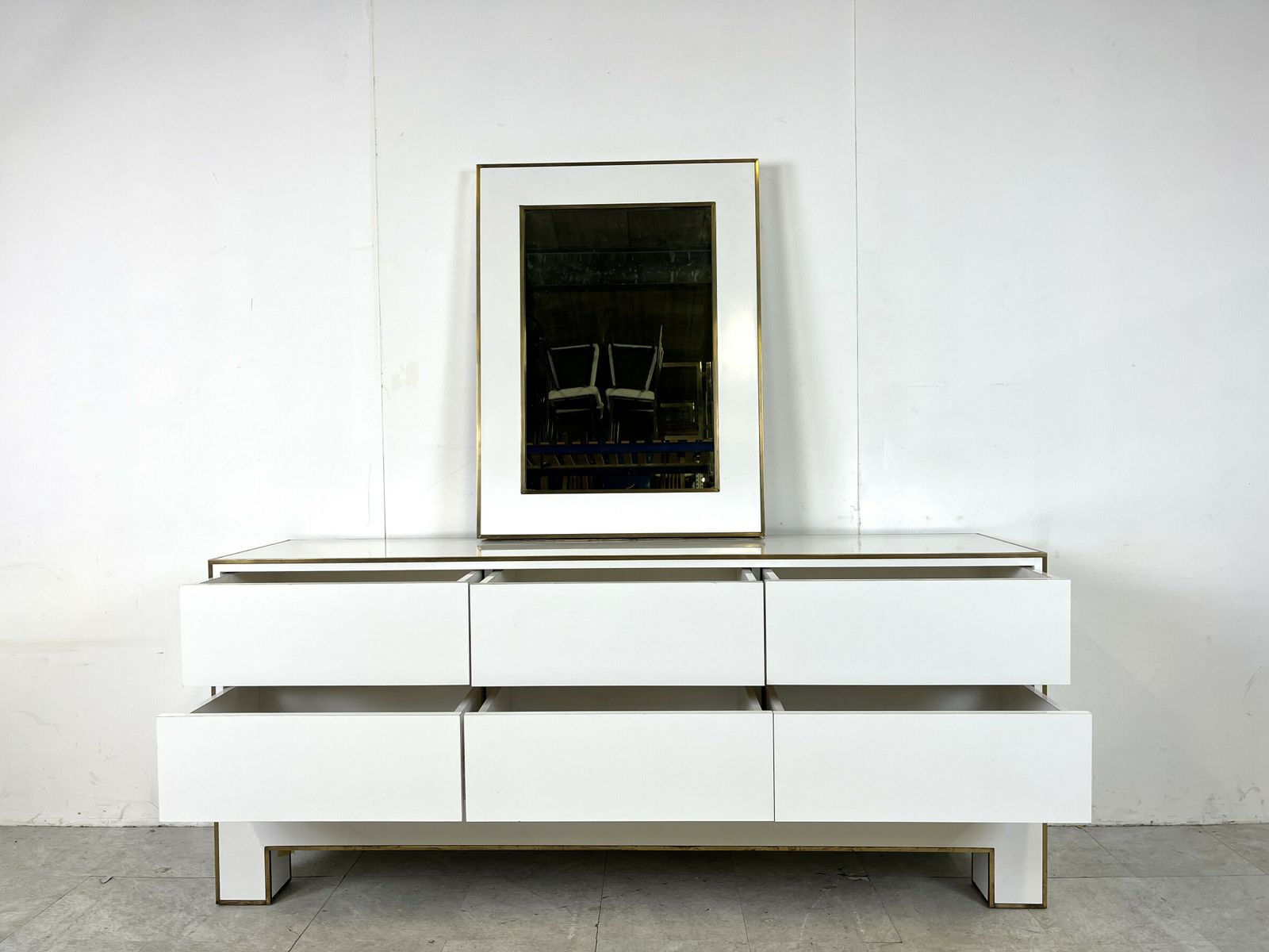 White Lacquered Credenza By Alain Delon With Mirror, 1970s photo vintage