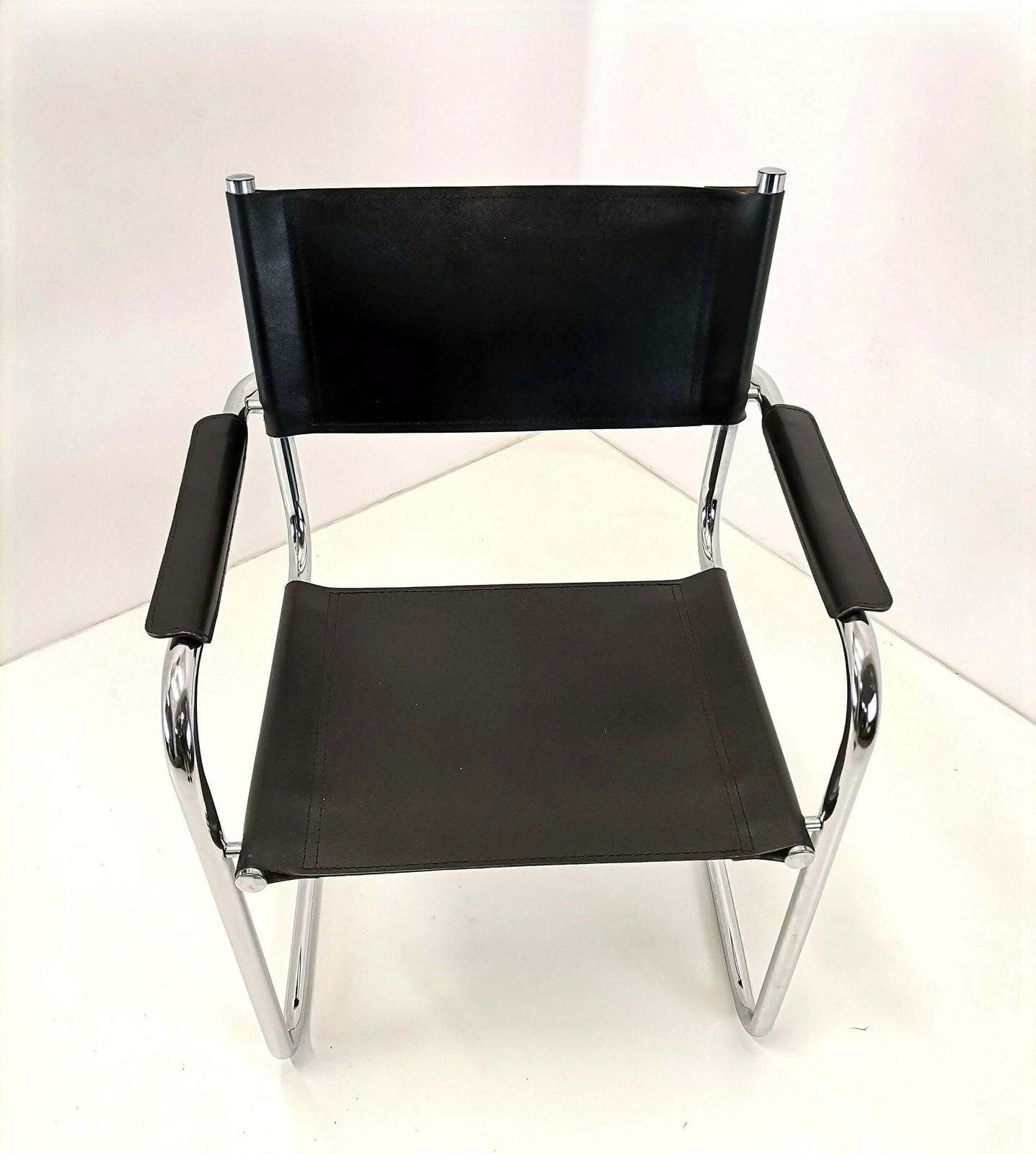 Black Leather Cantilever Chair / 70s 80s Italy / Leather And Chrome / Bauhaus Design Mart Stam Style Office Chair photo for sale