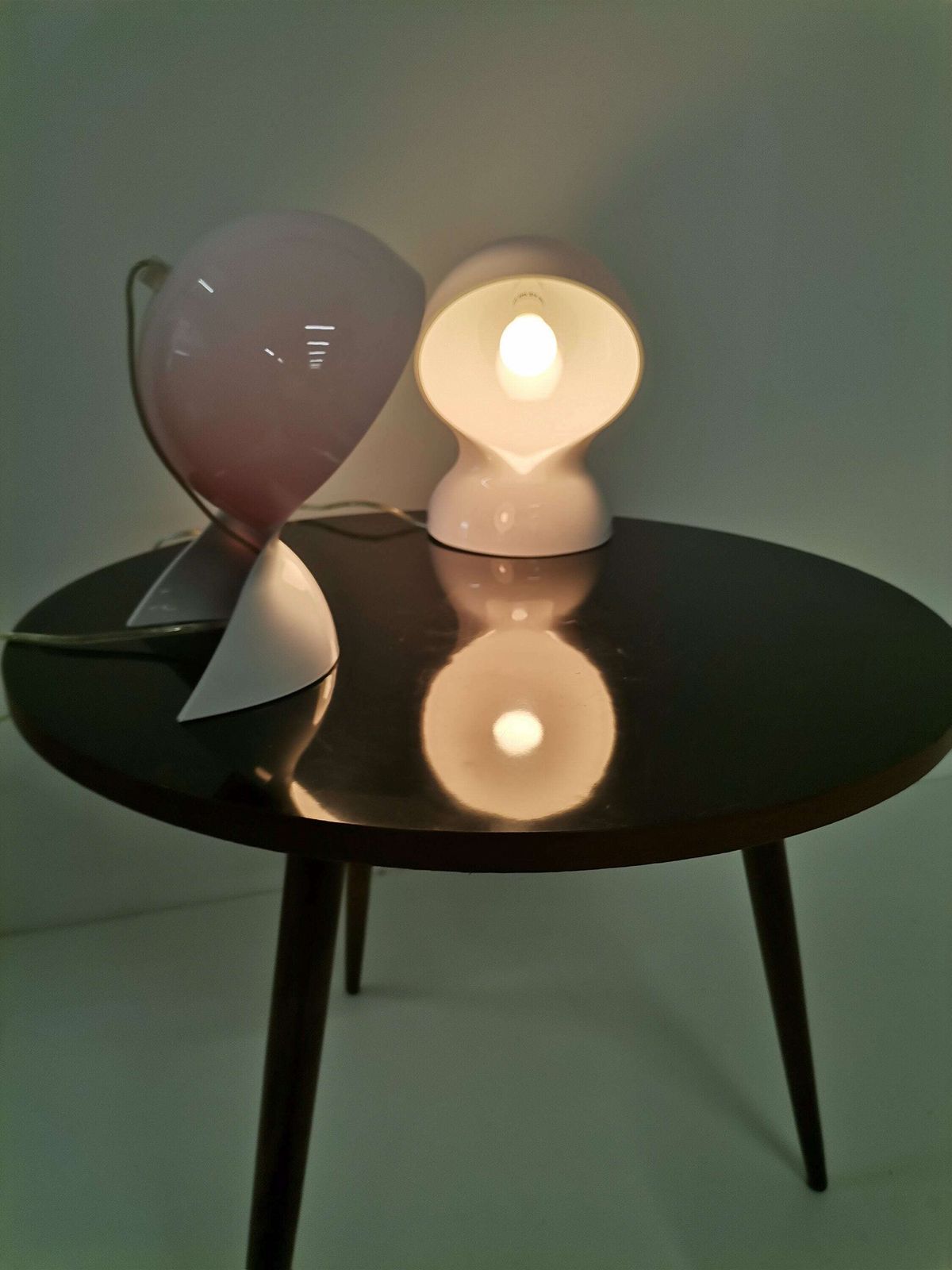 1 Of 2 Dalu Table Lamps By Vico Magistretti For Artemide / Mid Century Modern Light / 70s Italian Design photo vintage