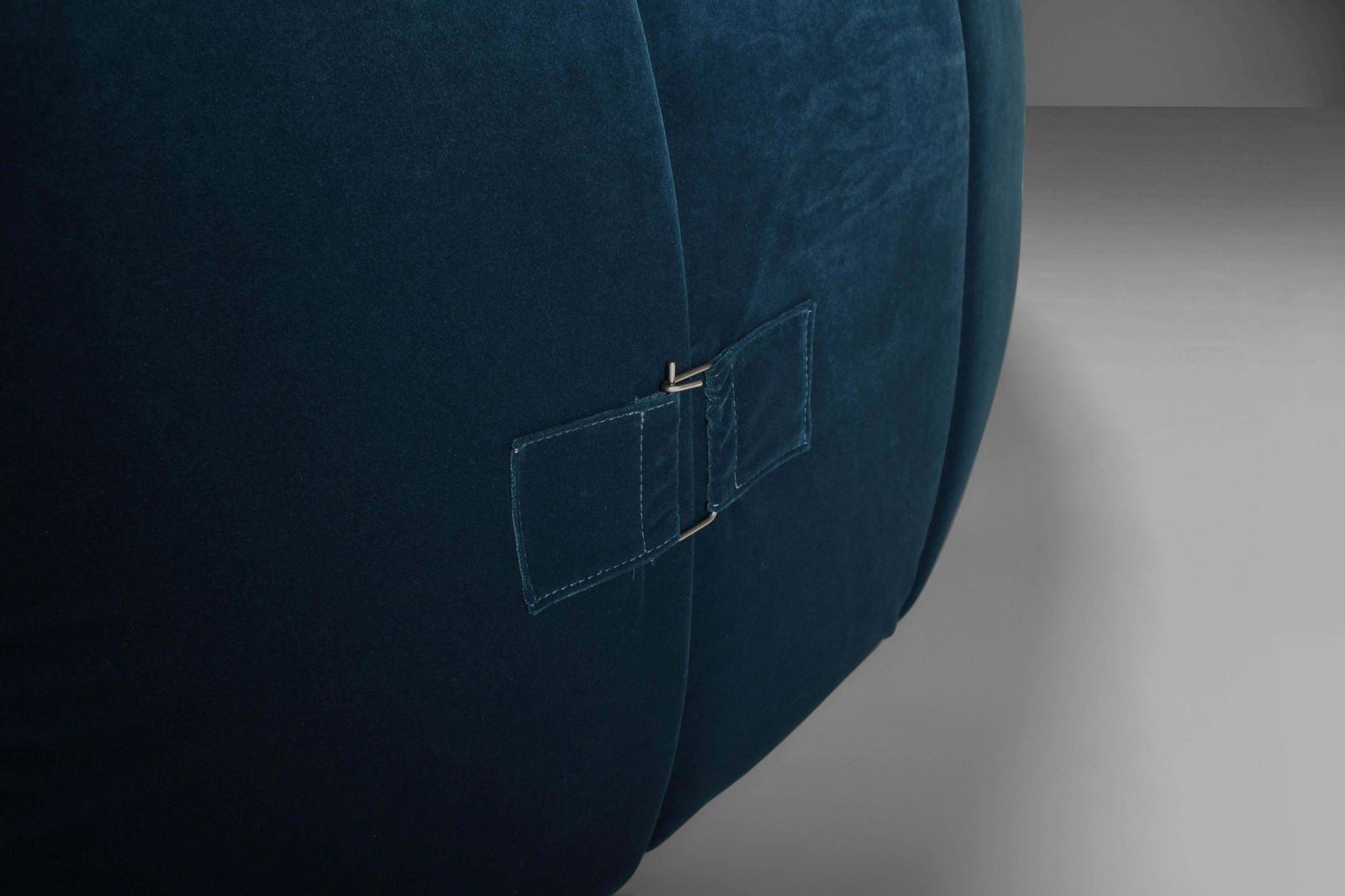 Furniture Rare And Exceptional 'Gilda' Circle Sofa In Velvet By Michel Ducaroy, 1972 photo